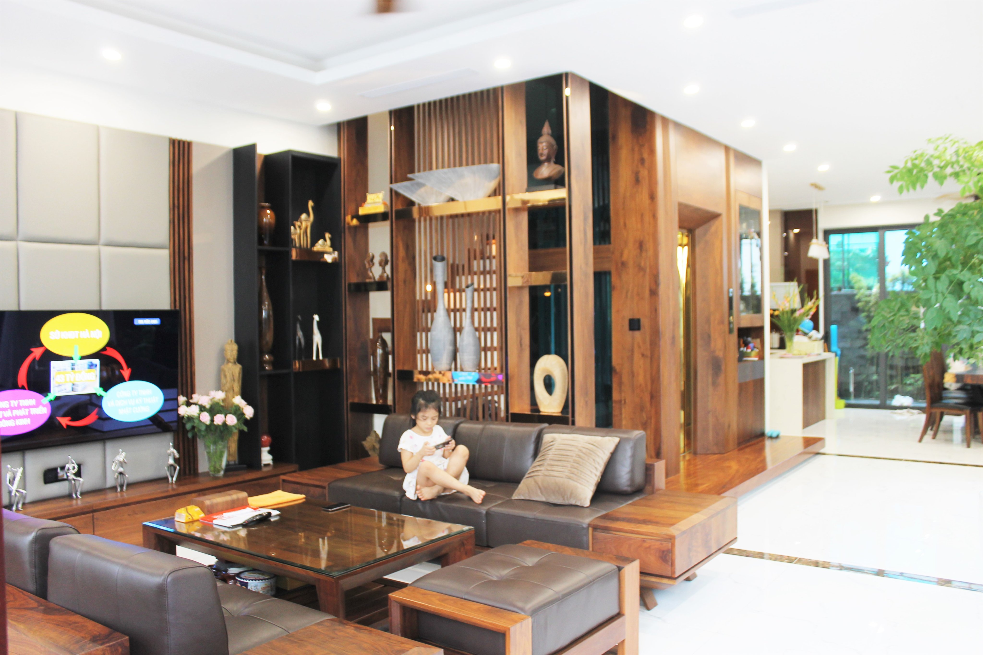 Luxury Furnished With Elevator And Koi Fish Pond Garden Duplex Villa At Vinhomes The Harmony To Lease