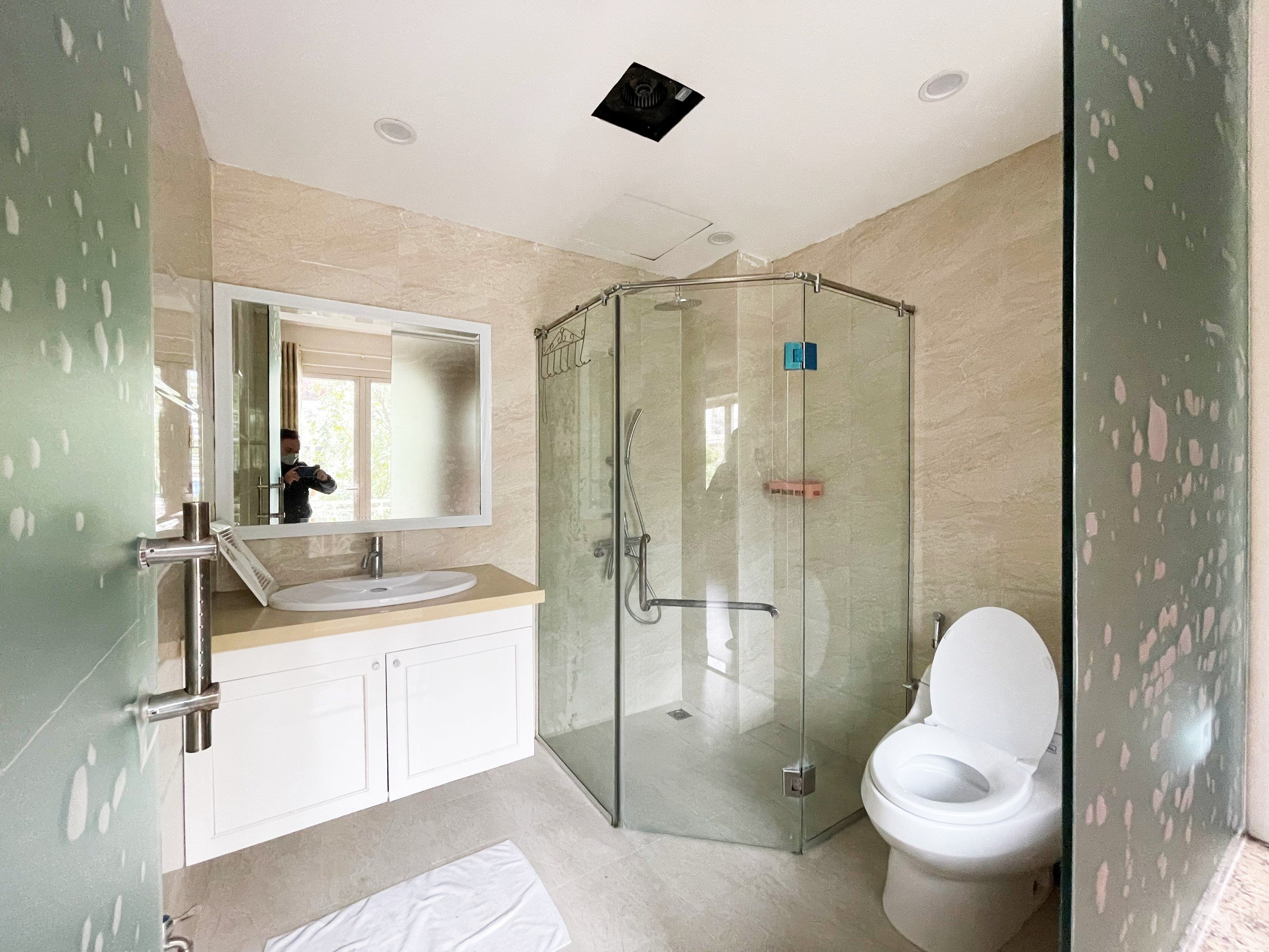 Lovely 3BRs villa for rent on Anh Dao, Vinhomes Riverside urban town 12