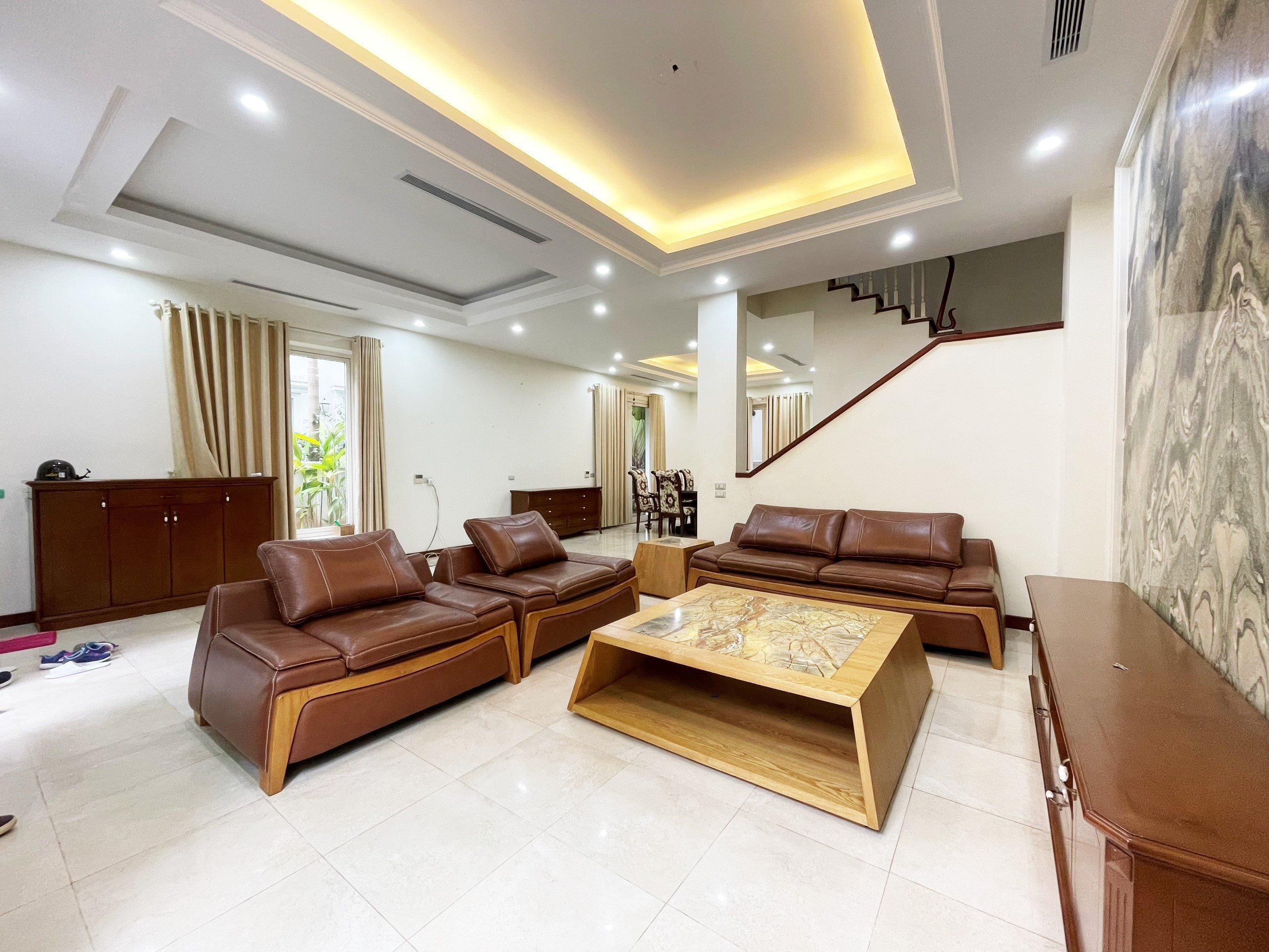 Lovely 3BRs villa for rent on Anh Dao, Vinhomes Riverside urban town 4