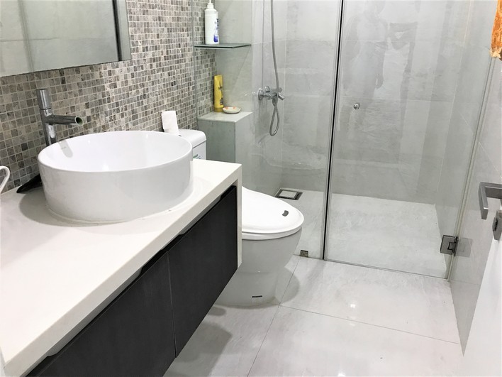 Lovely house for rent in Vinhomes Riverside - 200m - 4 bedroom | 4 bathroom 12