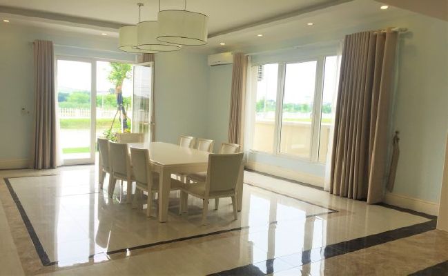 Luxurious full-serviced villa with 3 bedrooms in Vinhome Riverside for lease 8