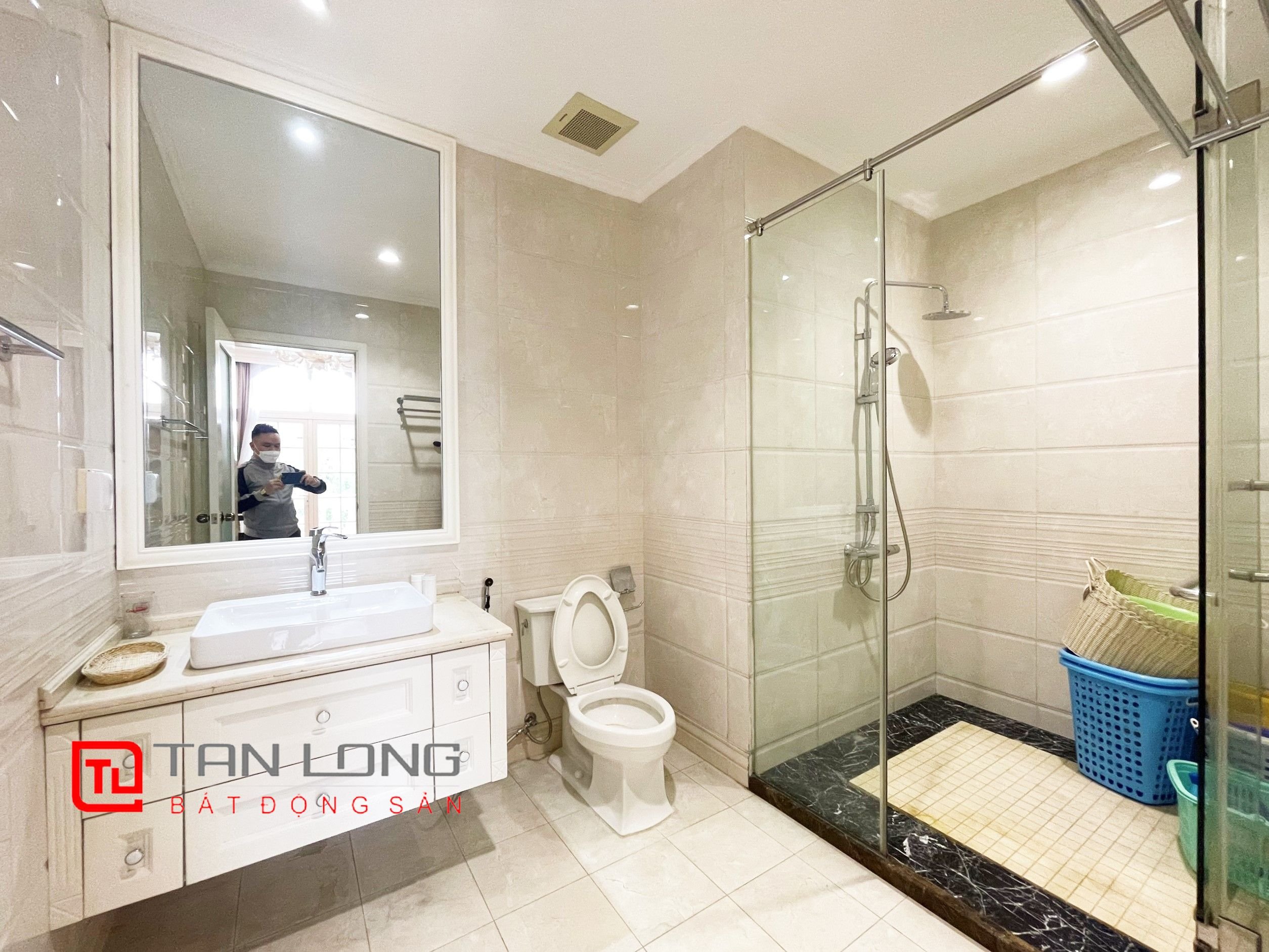Luxurious Pool Villa for rent in Vinhomes Riverside Urban Town 20