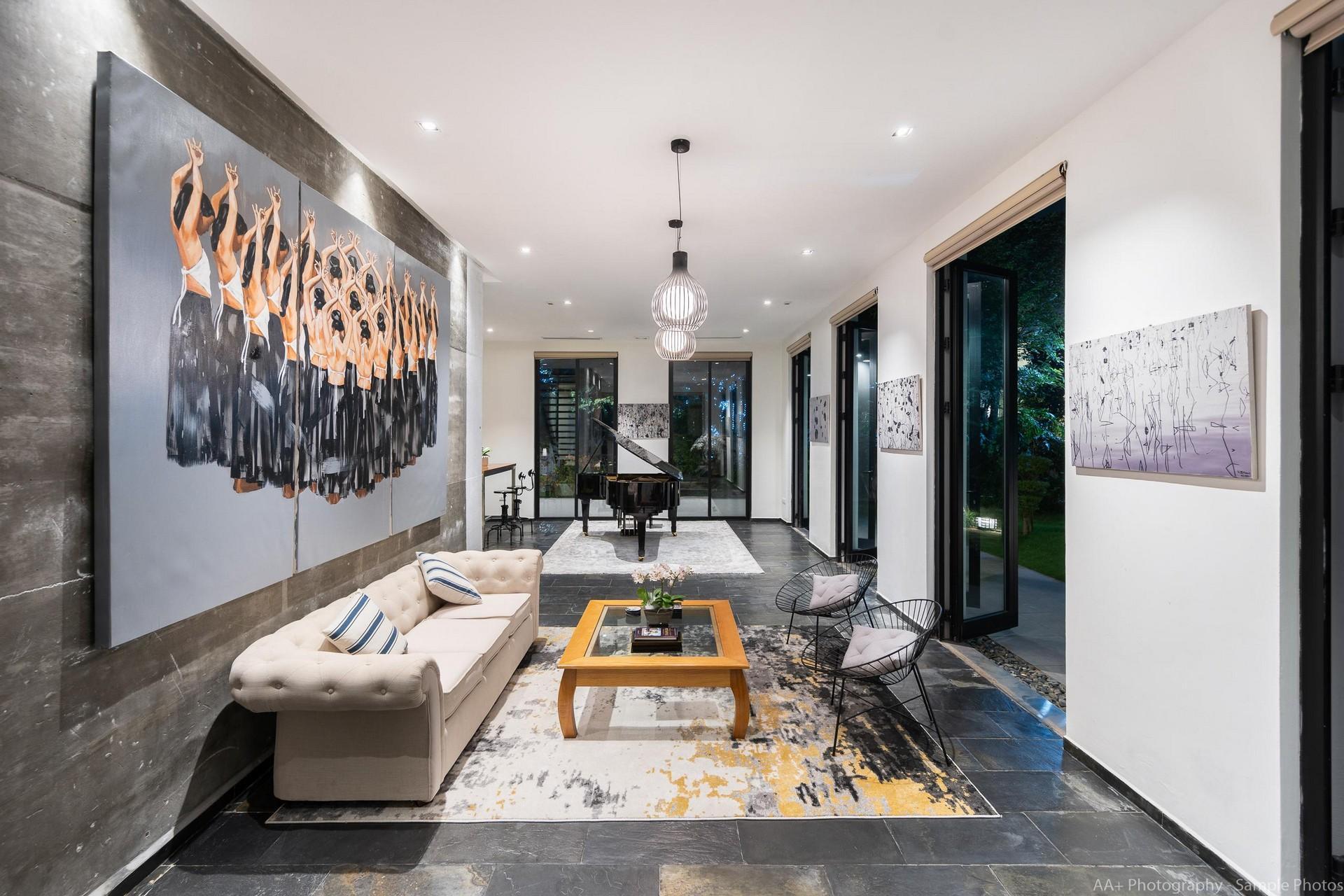 Luxury Furnished Villa In Vinhomes Riverside To Lease 12