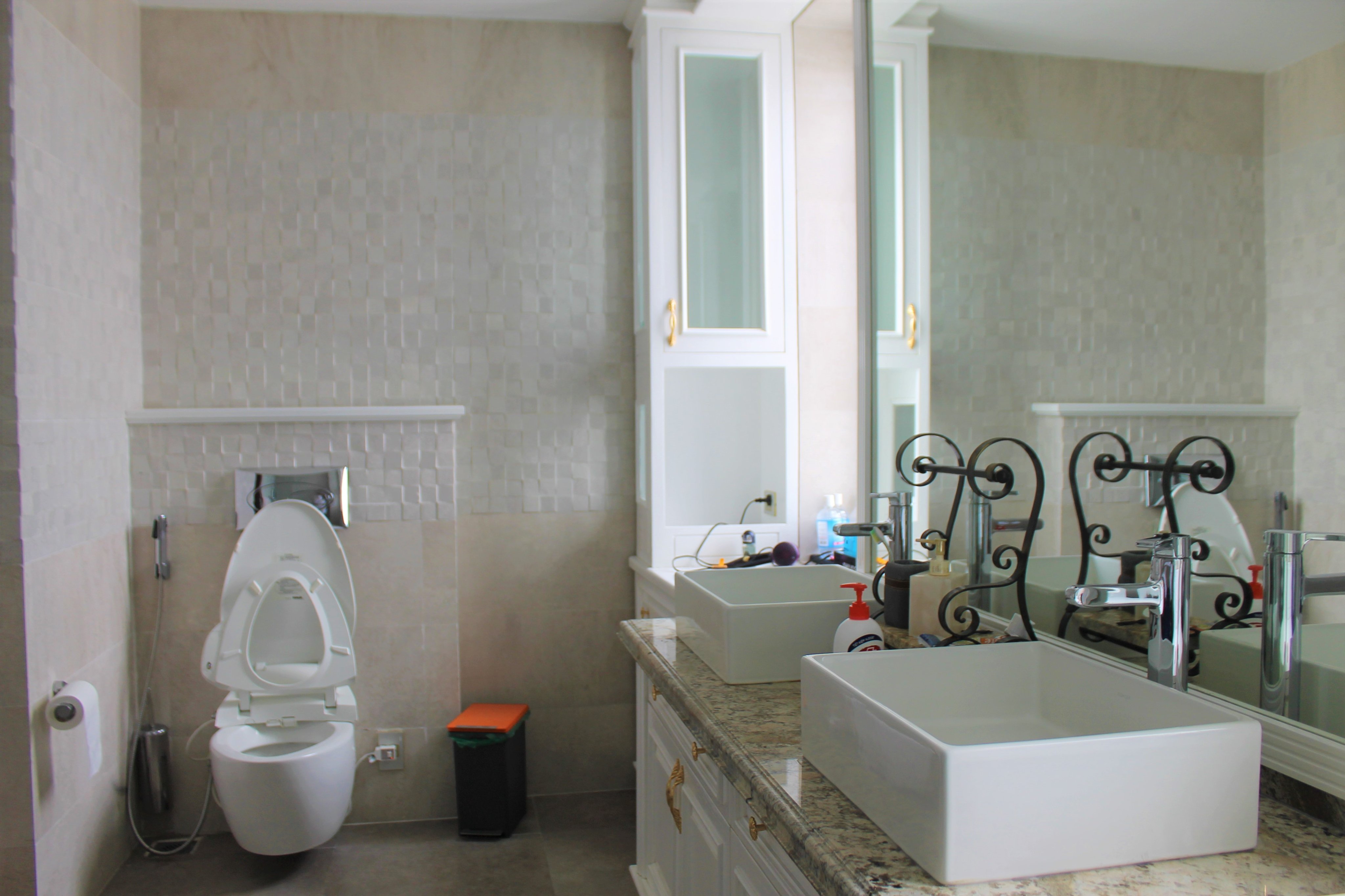 Luxury Furnished Vinhomes Riverside Villa To Rent With Elevator 13