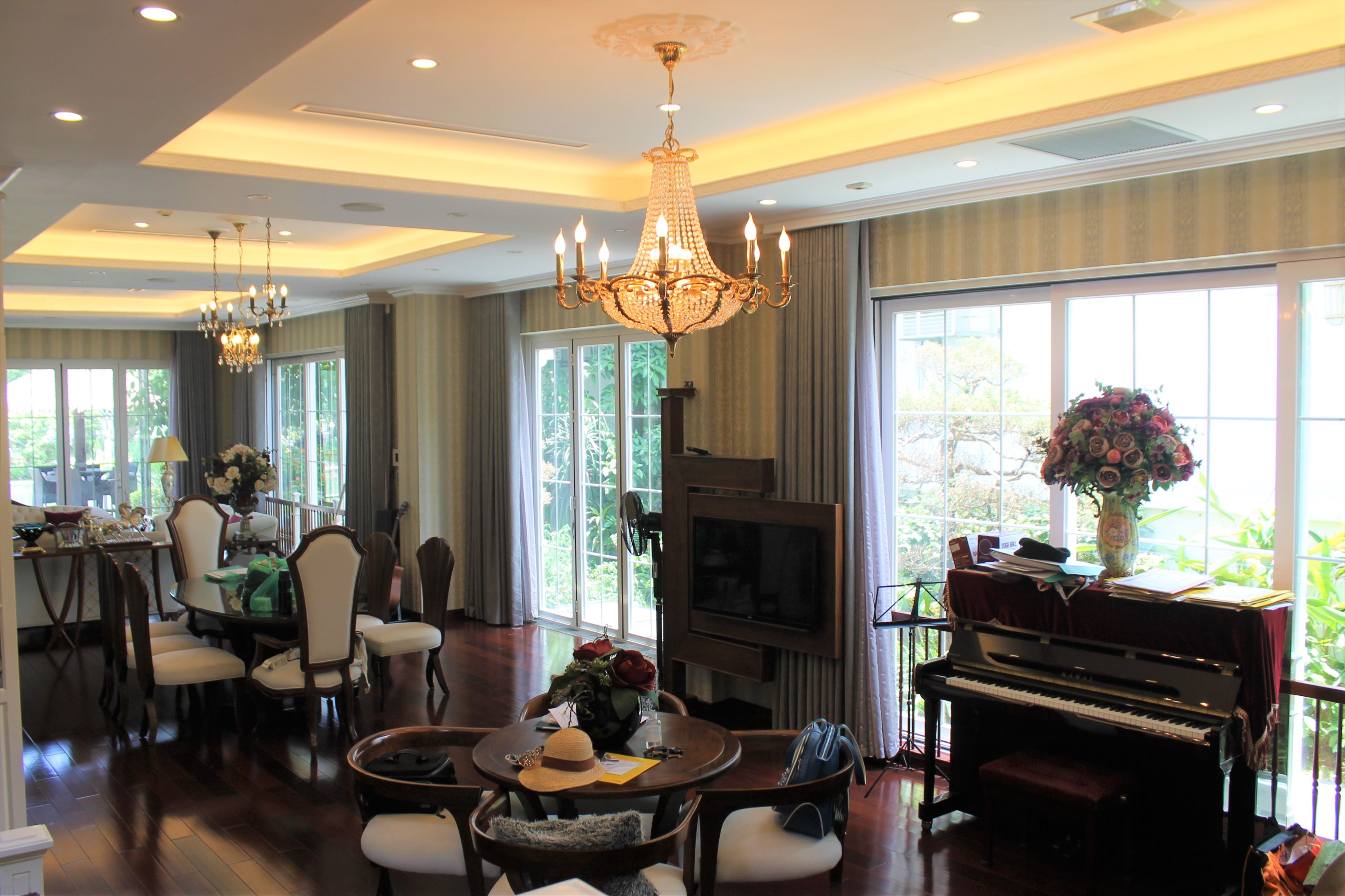 Luxury Furnished Vinhomes Riverside Villa To Rent With Elevator 5