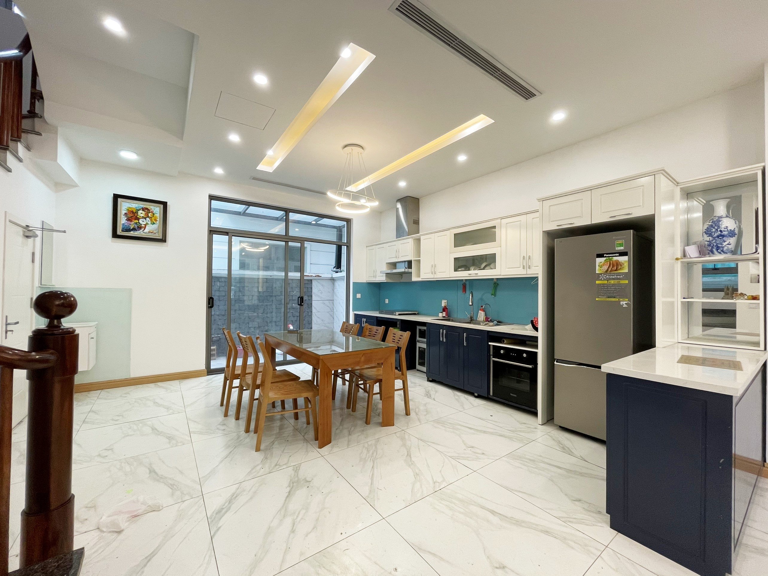 Luxury Villa in Hanoi Vinhomes Riverside The Harmony full furniture for rent 3