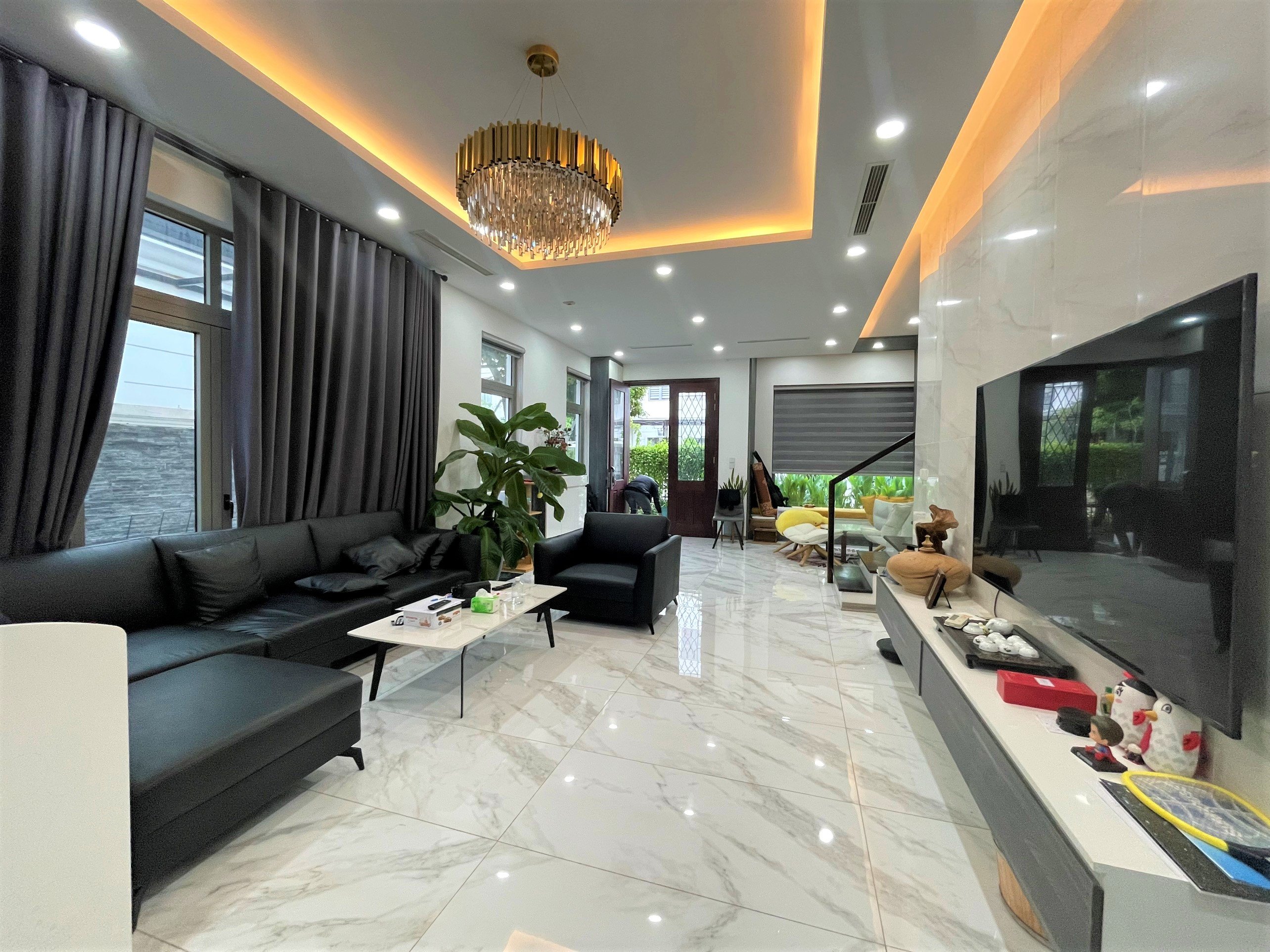 Modern semi-detached house for sale in Vinhomes The Harmony Nguyet Que 1