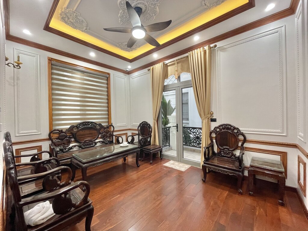 Neoclassical Detached villa for rent in Vinhomes The Harmony Urban Area 3