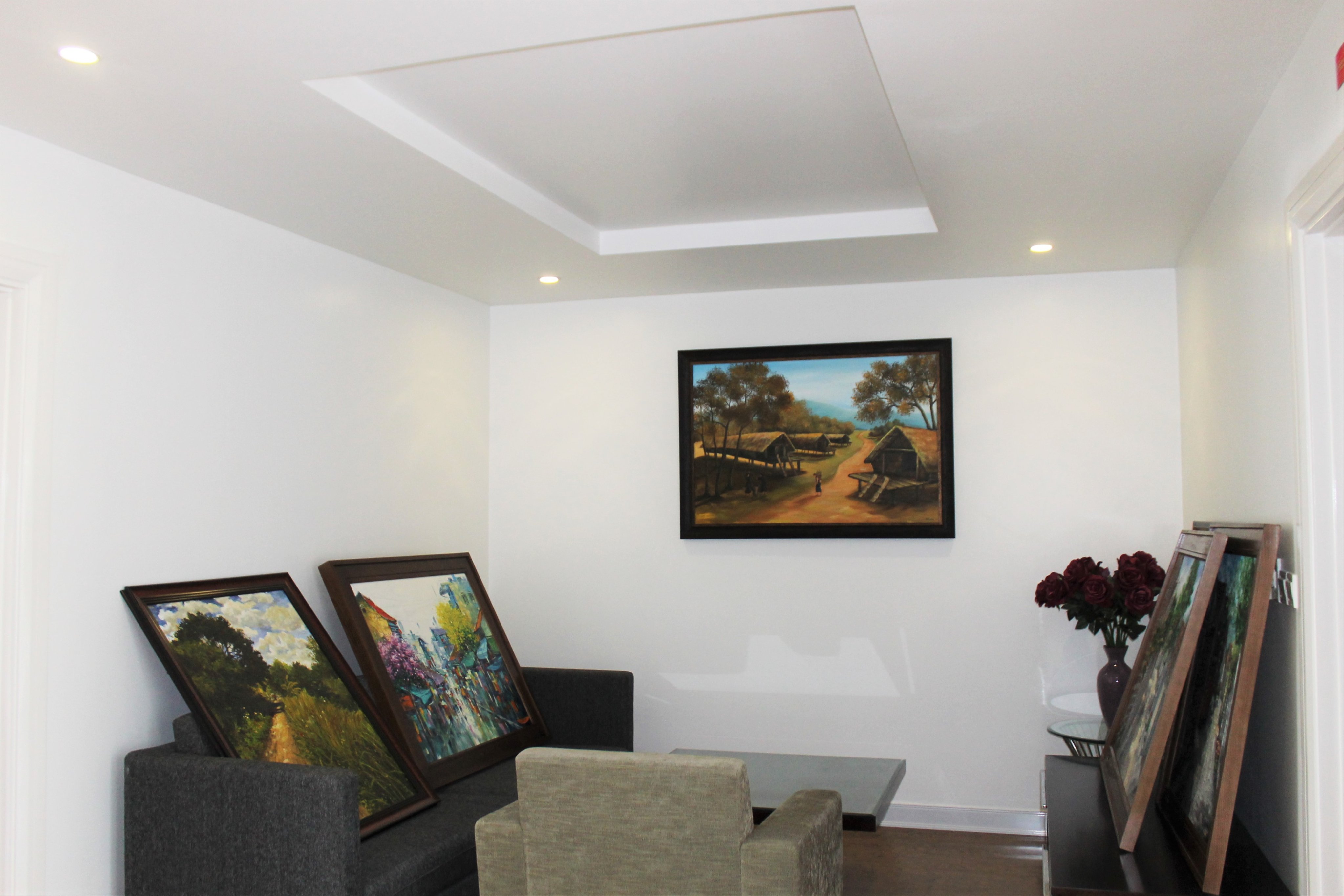 New finished luxury villa in Vinhomes Riverside for rent 10