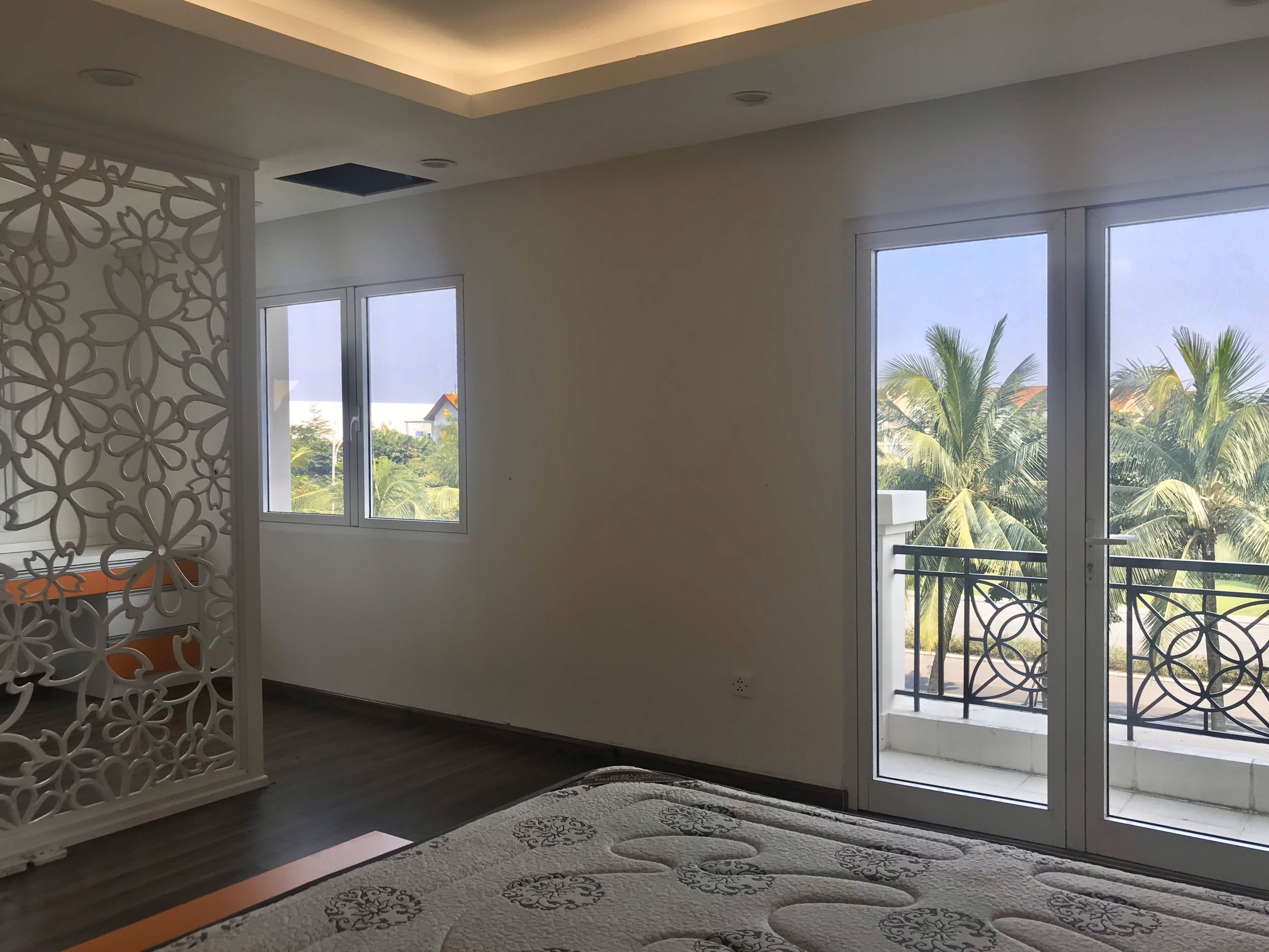 New Villa For Rent In Hoa Sua Vinhomes Riverside 3Bedroom Fully Furnished 14
