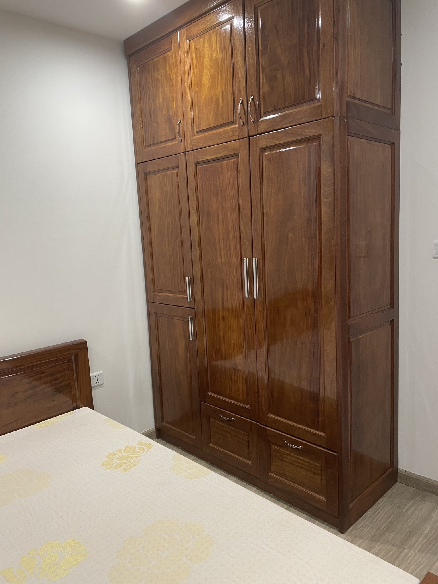 Newly renovated 3-bedroom apartment for rent at S219 Vinhomes Ocean Park 4