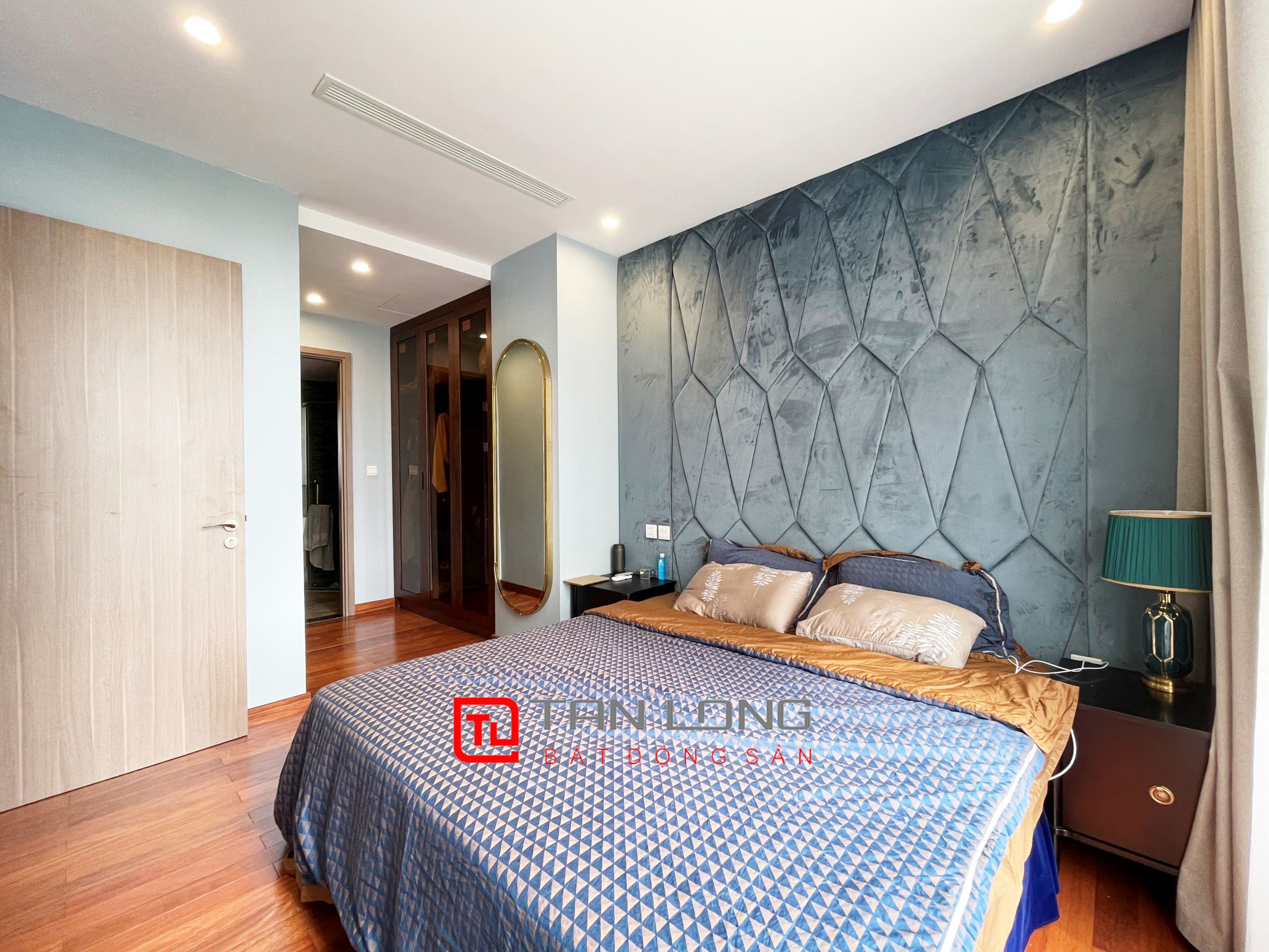 North Balcony S6A Low-rise Apartment for sale at Vinhomes Symphony Long Bien 12