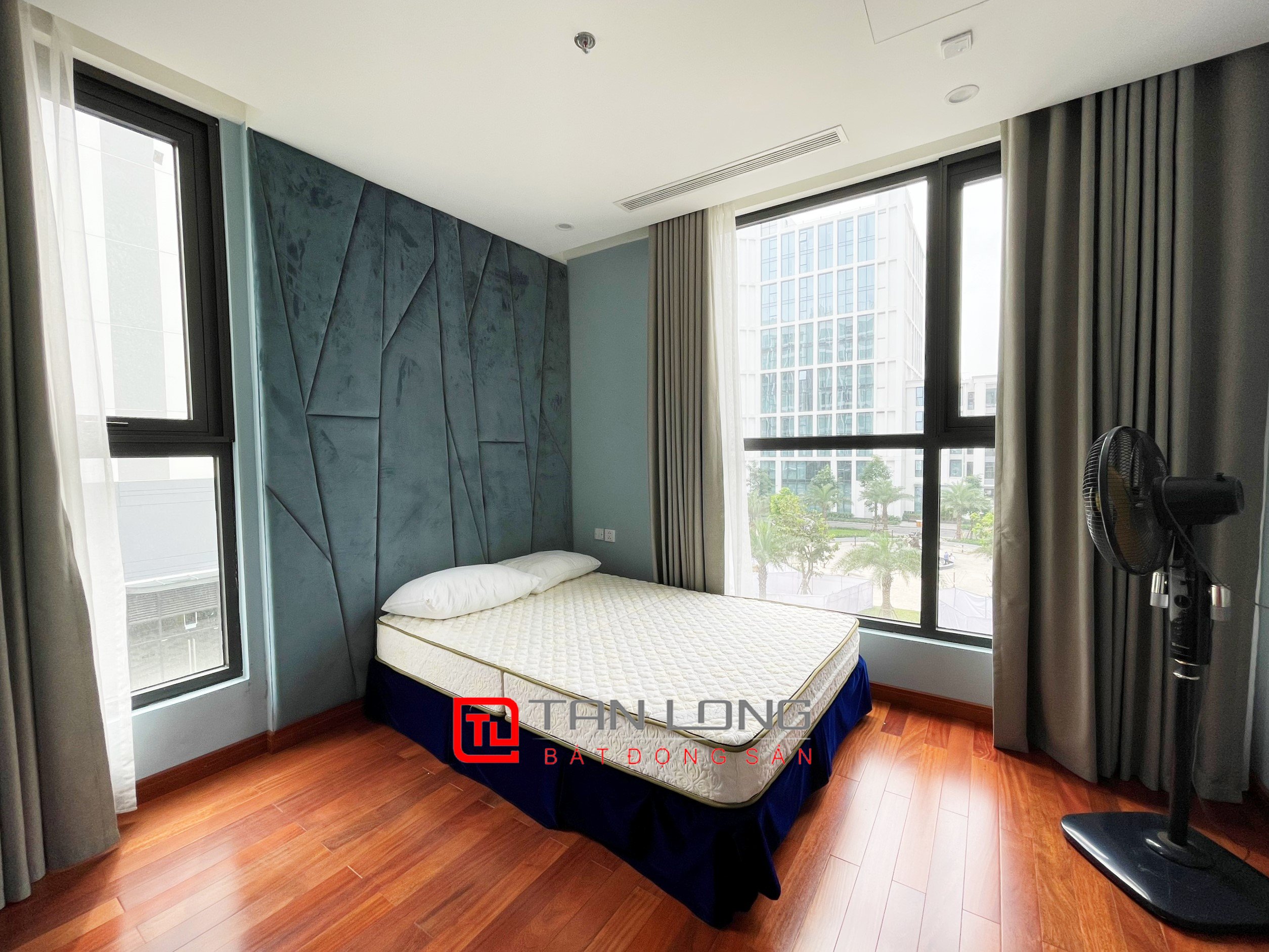 North Balcony S6A Low-rise Apartment for sale at Vinhomes Symphony Long Bien 14