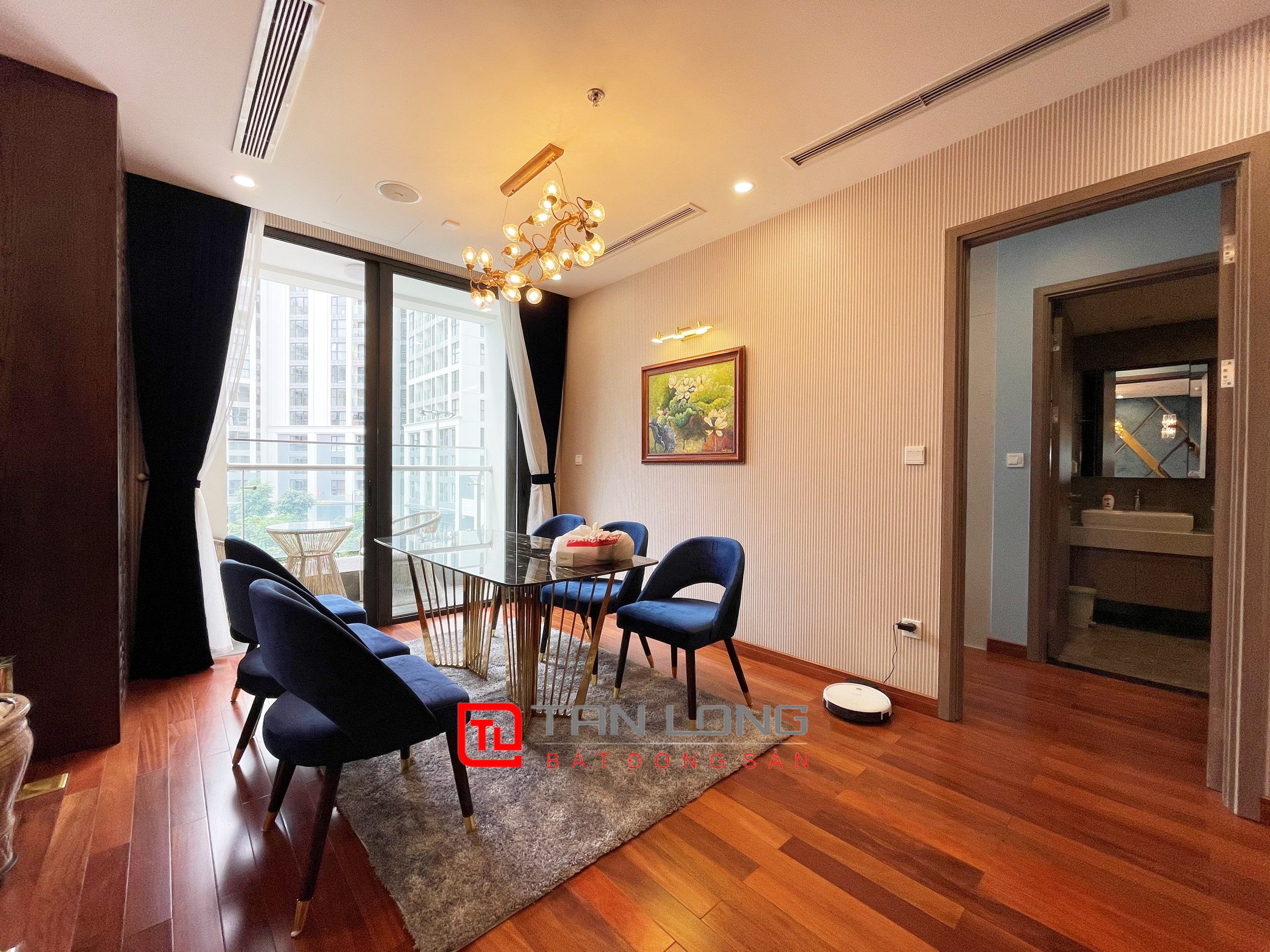 North Balcony S6A Low-rise Apartment for sale at Vinhomes Symphony Long Bien 4