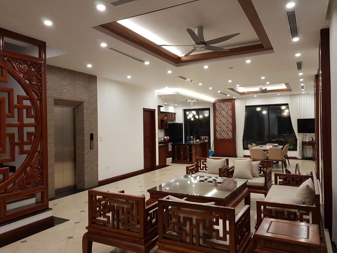 Hoa Phuong Vinhomes Riverside villas for rent with 3BR