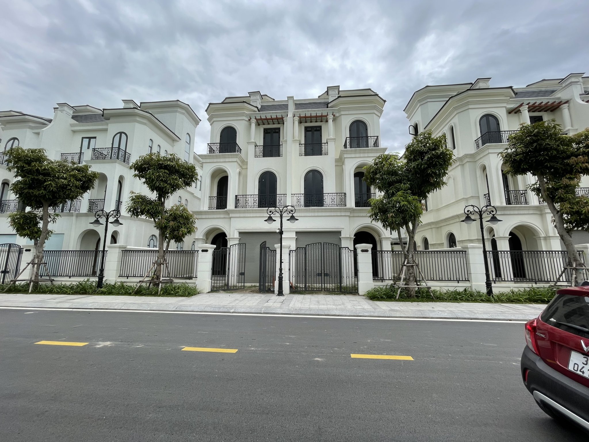 Immense 165.6m2 Villa for rent in Pearl Island, Vinhomes Ocean Park