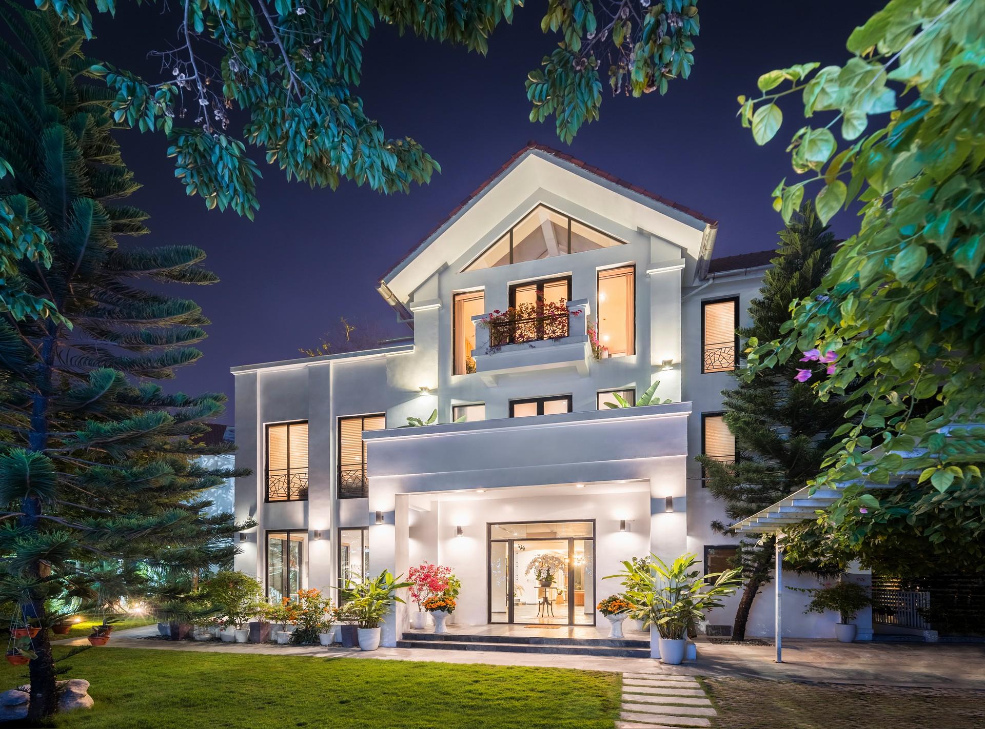 Super Villa For Rent In Vinhomes Riverside 7 Bedroom 800sqm Fully Furnished