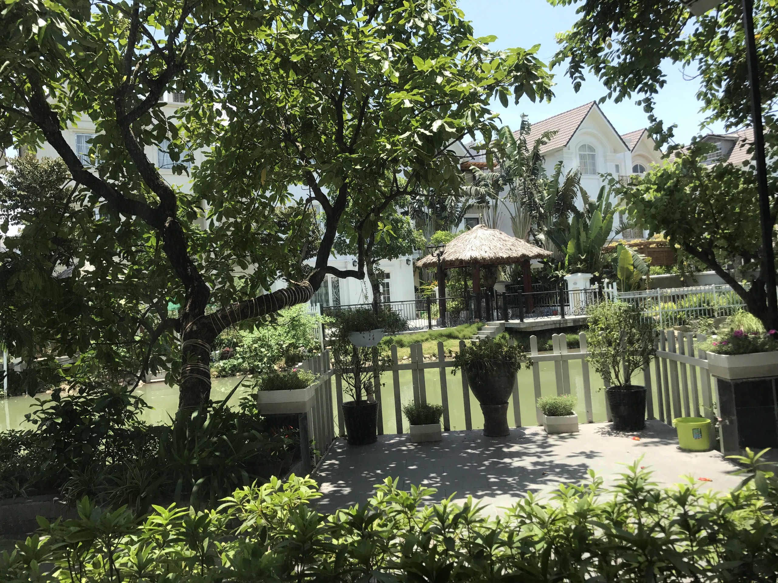 Villa For Rent In Hoa Sua Vinhomes Riverside Long Bien, 3 Bedroom Modern And Bright