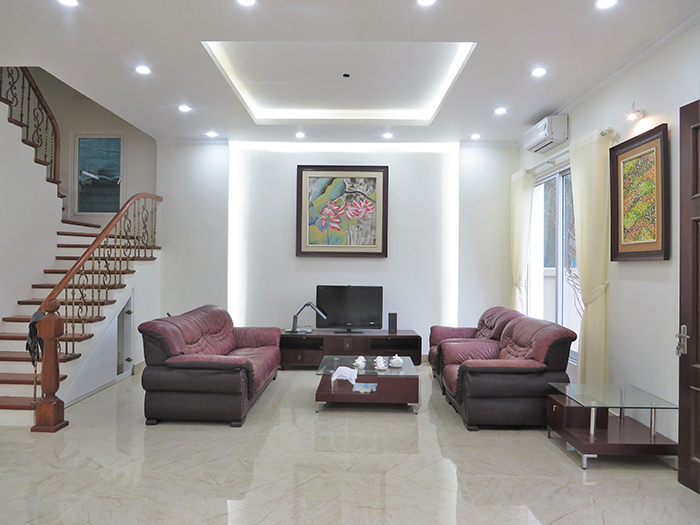 Villa Vinhomes Riverside for rent - 200Sqm - 3Br | 4 Bth near BIS