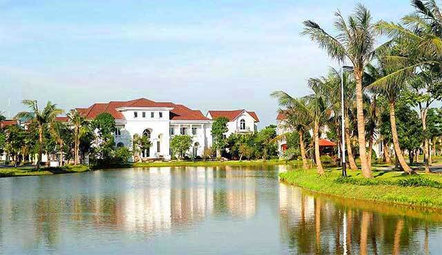 Bang Lang Villa For Rent In Vinhomes Riverside, Corner Unit Fully Furnished