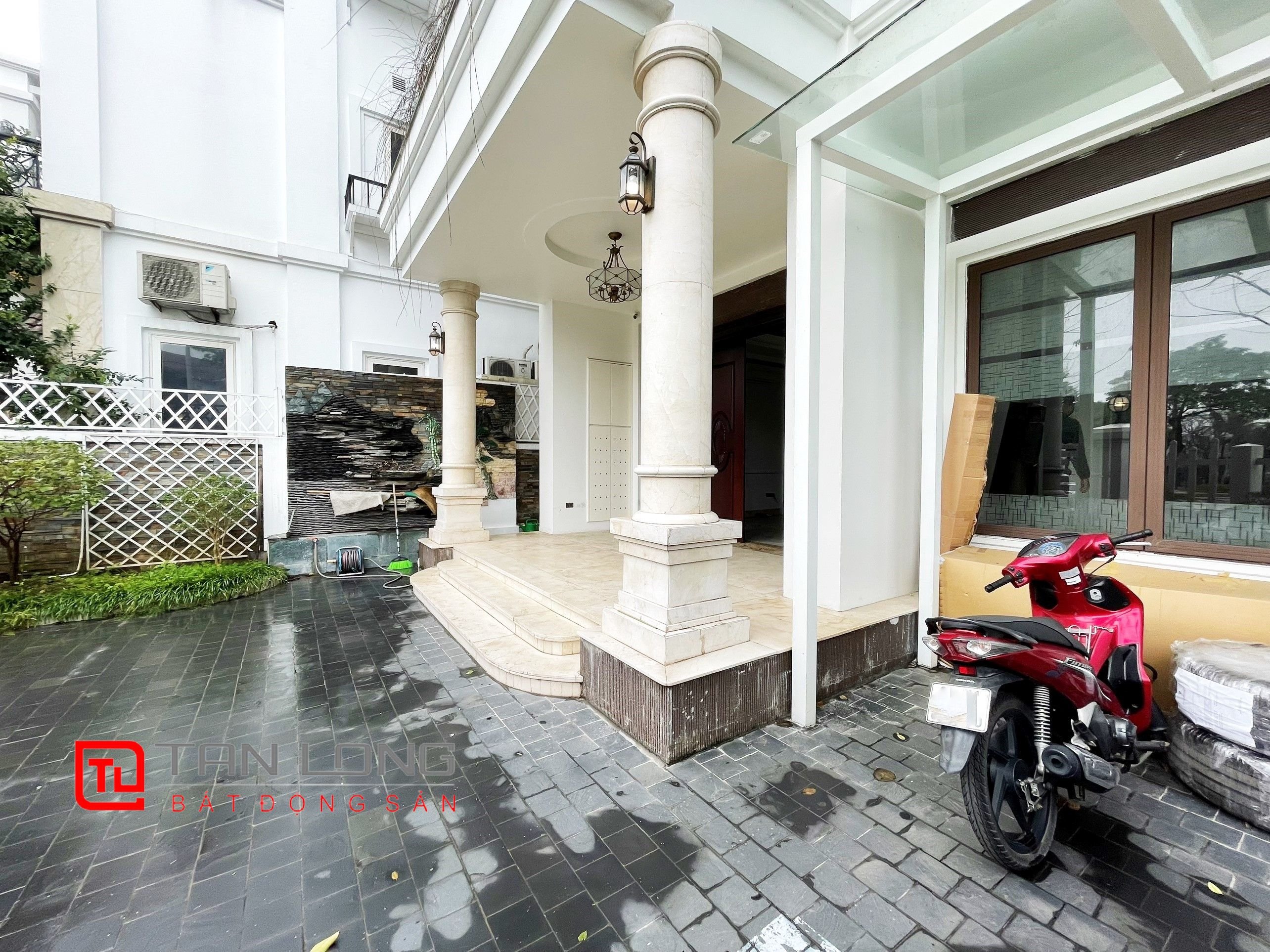 6 Bedrooms Villa for rent in Vinhomes Riverside Urban Area