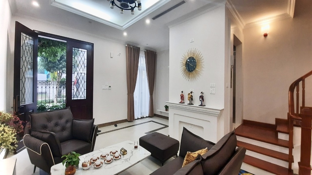 Elevator Adjoining Villa for rent in Vinhomes The Harmony