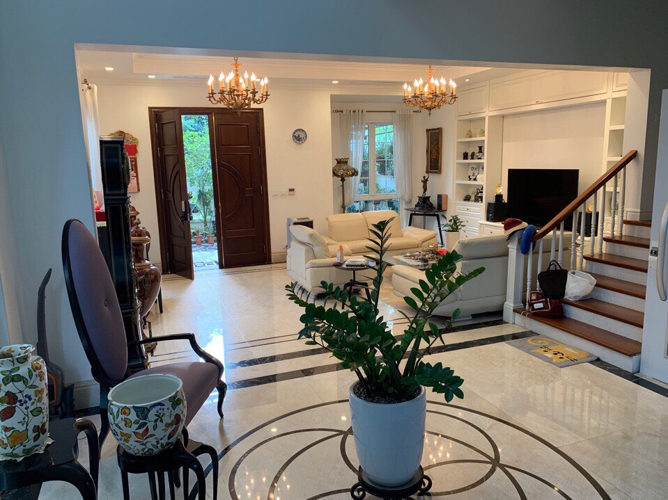 Refined 4bedroom villas for rent in Hoa Lan Vinhomes Riverside,Long Bien district 3