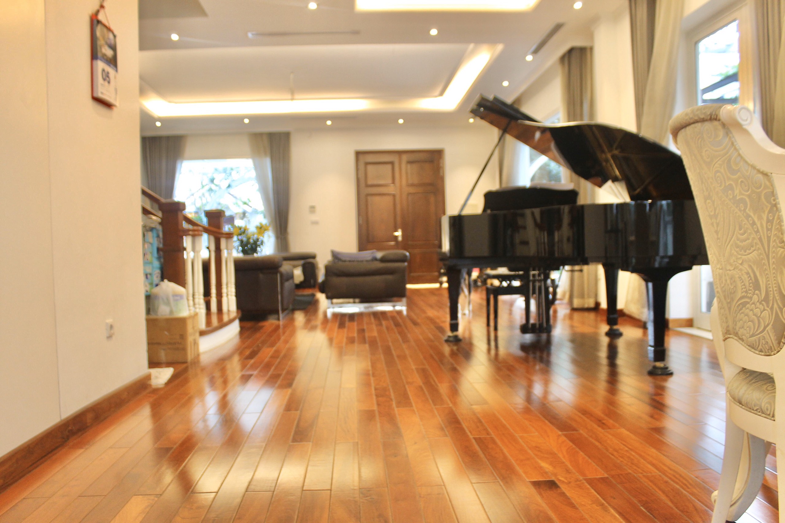 Remarkable villa for rent in Anh Dao street, Vinhomes Riverside 6
