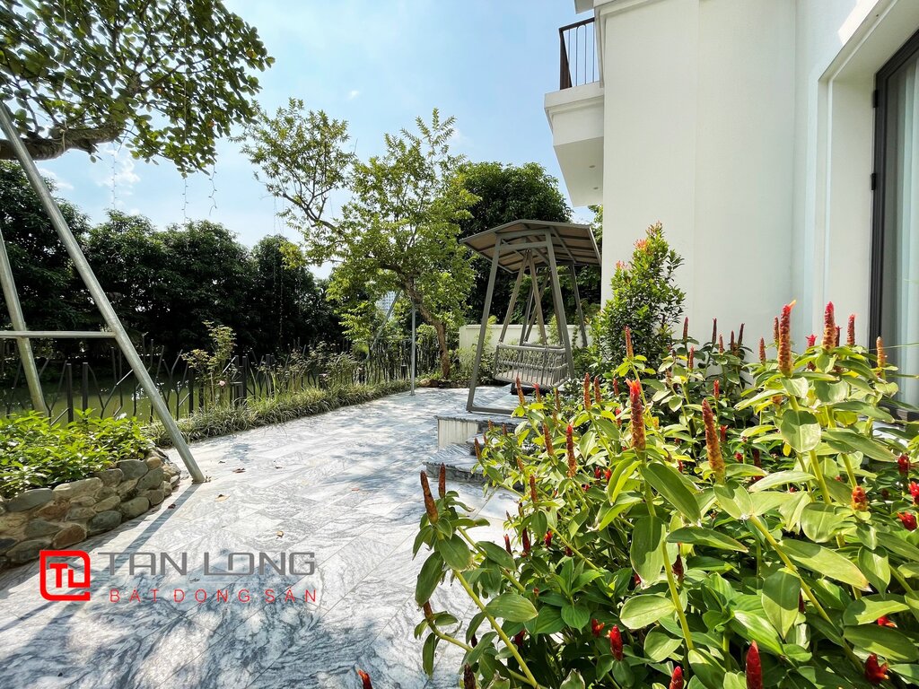 Selling Single Villa with Basement at Vinhomes Riverside Long Bien 4