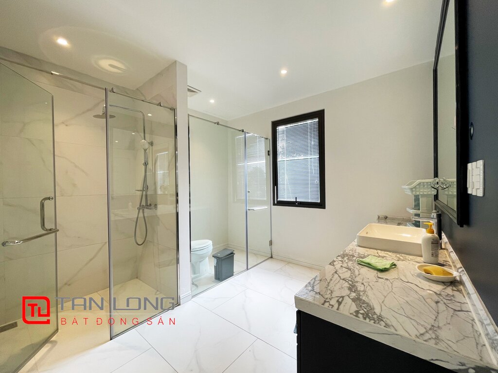 Selling Single Villa with Basement at Vinhomes Riverside Long Bien 8