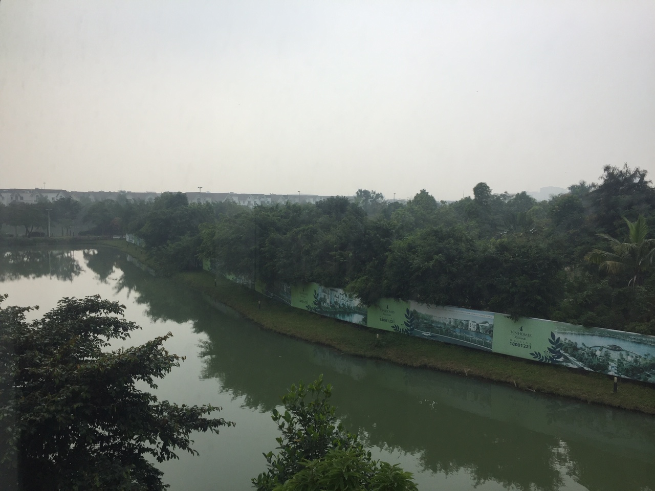 Semi detached villa for rent in Hoa Lan 1, VInhomes Riverside 8