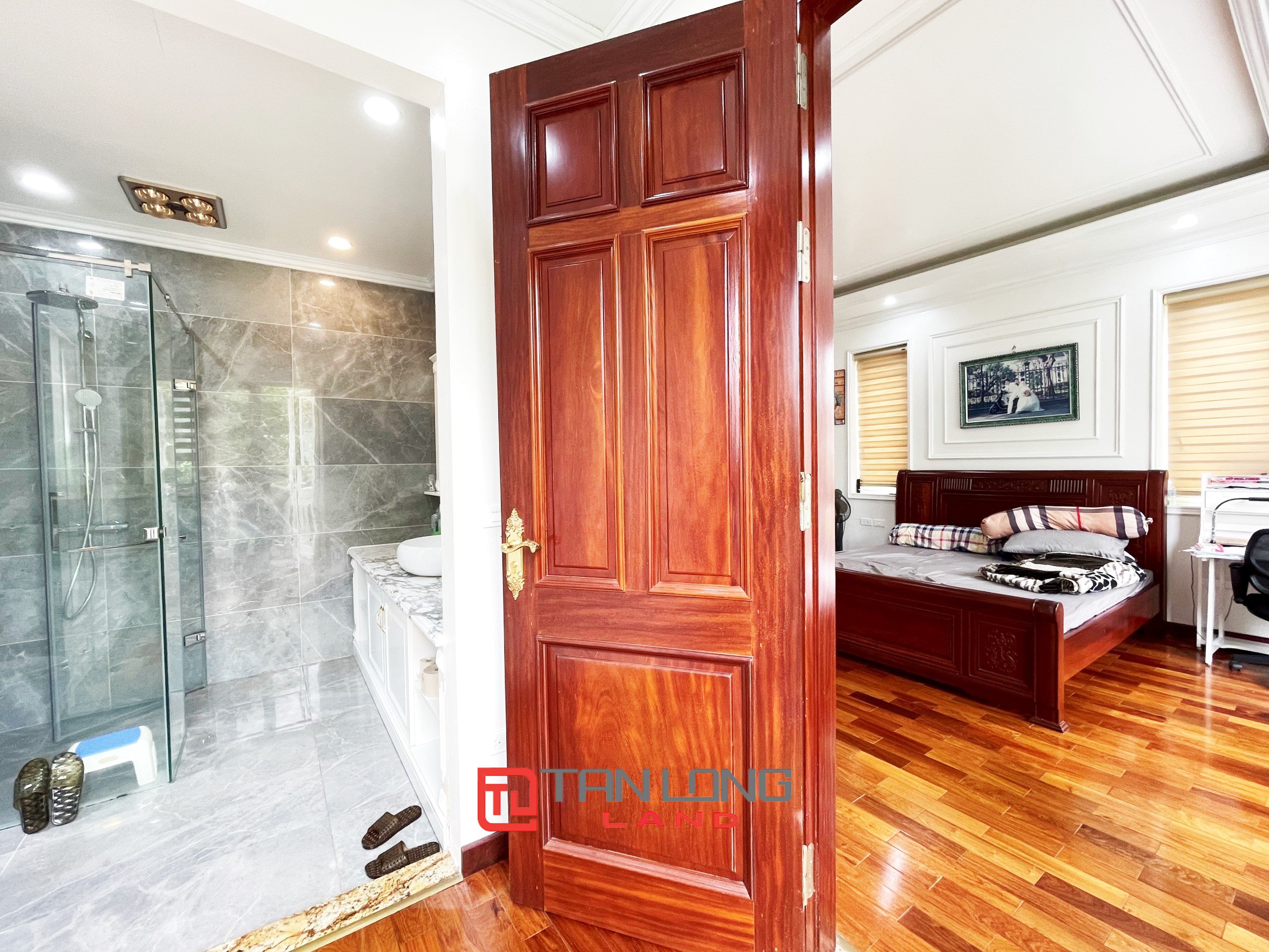 Single Villa for rent 300sqm Near BIS International School at Vinhomes Riverside Long Bien 15