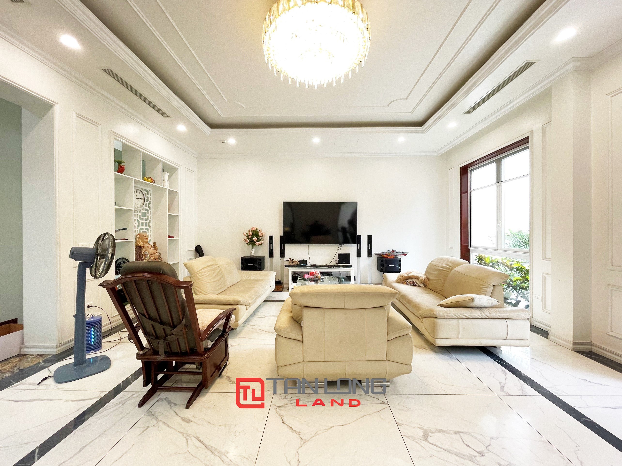 Single Villa for rent 300sqm Near BIS International School at Vinhomes Riverside Long Bien 2