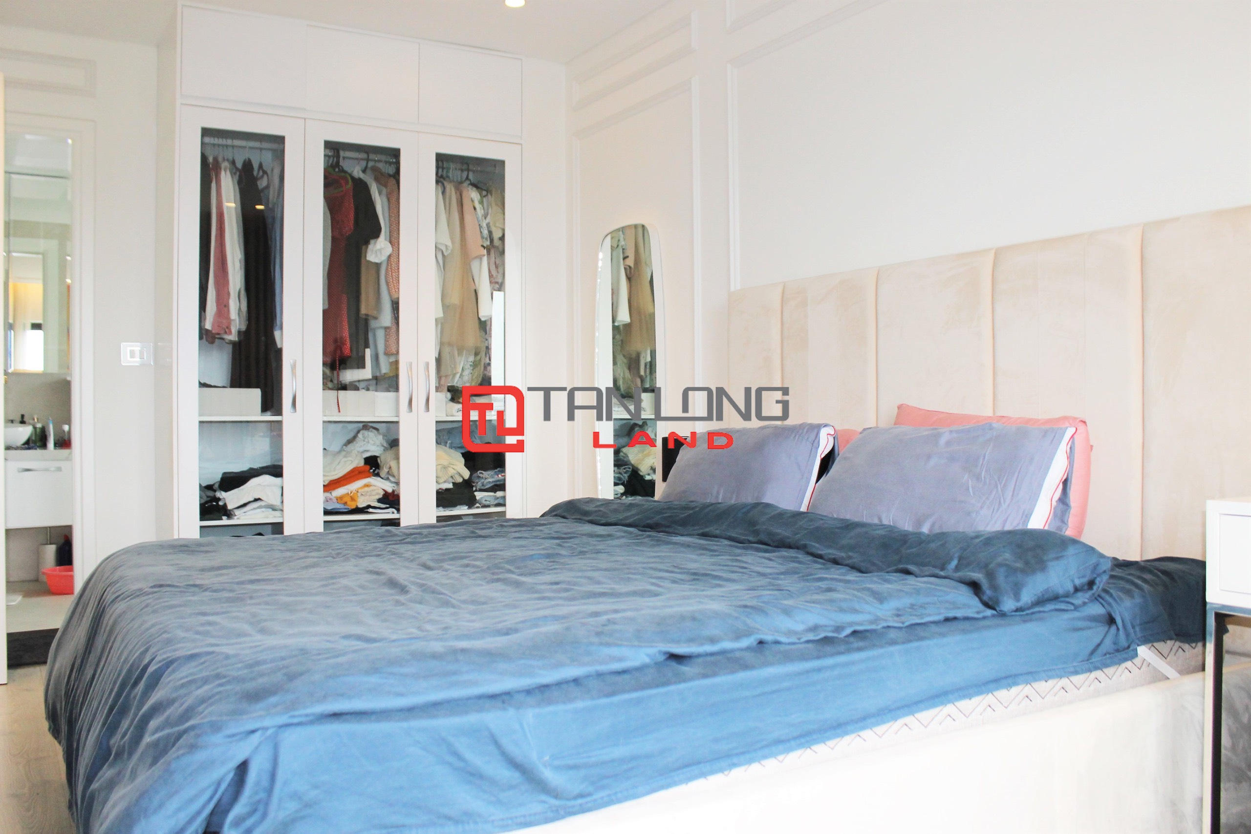 Single Villa for rent 420sqm near BIS International School at Vinhomes Riverside Long Bien 17