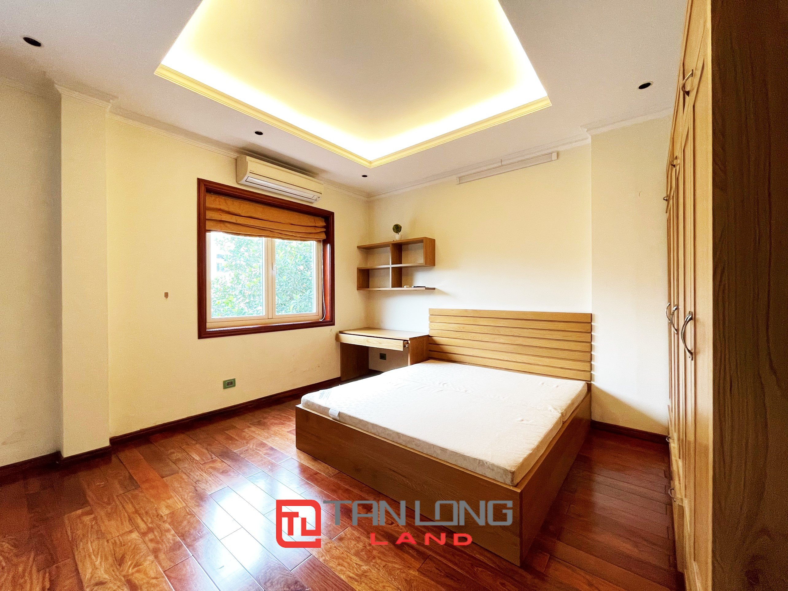 Single Villa for rent with River view Near BIS International School at Vinhomes Riverside 13