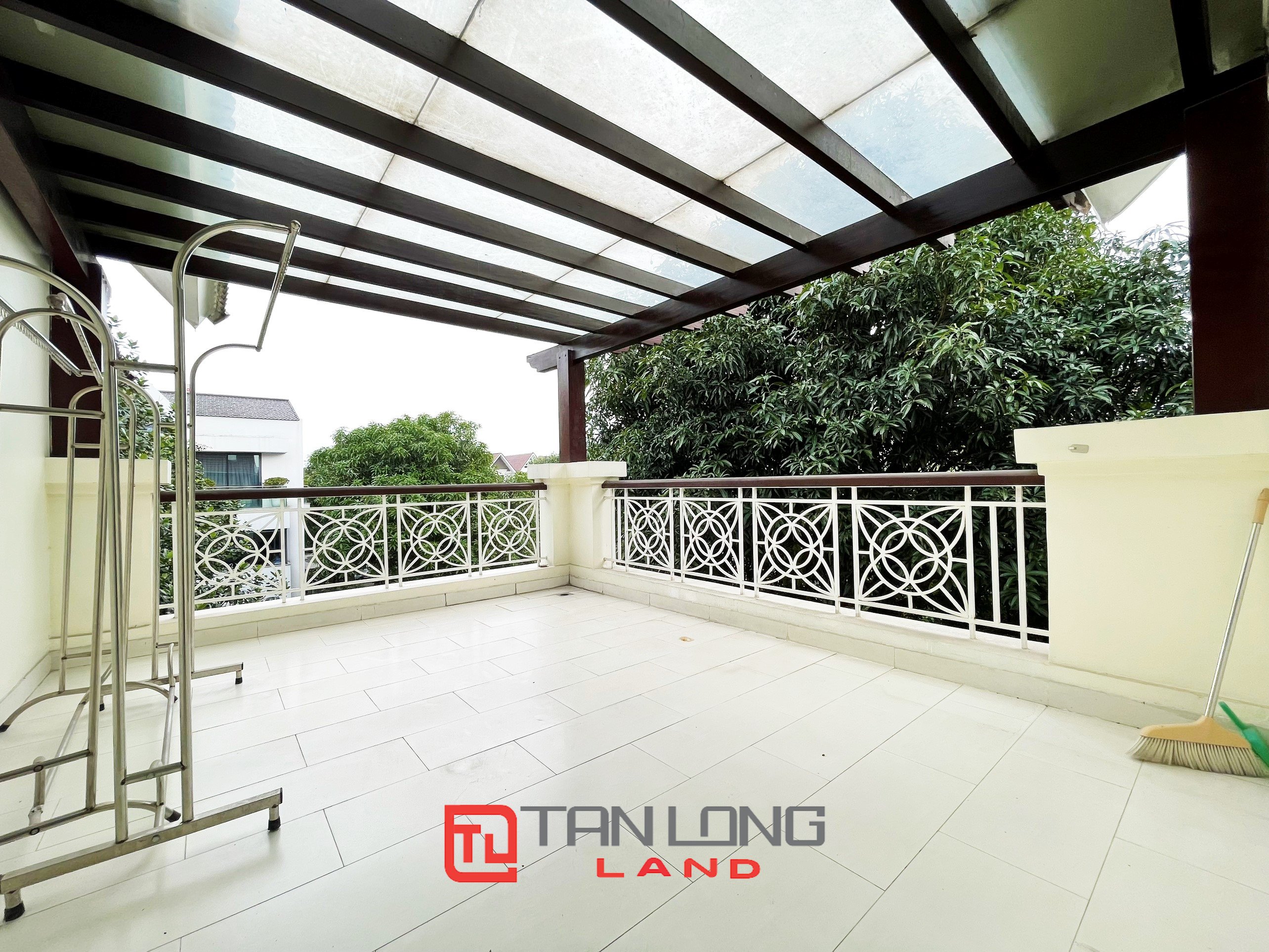 Single Villa for rent with River view Near BIS International School at Vinhomes Riverside 20