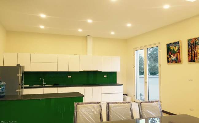 Stunning 4 bedroom villa with river view for rent in Vinhomes Riverside, Long Bien, Hanoi 3