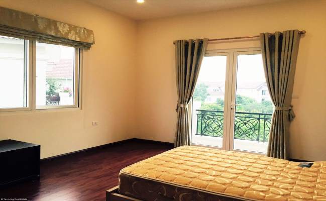 Stunning 4 bedroom villa with river view for rent in Vinhomes Riverside, Long Bien, Hanoi 7