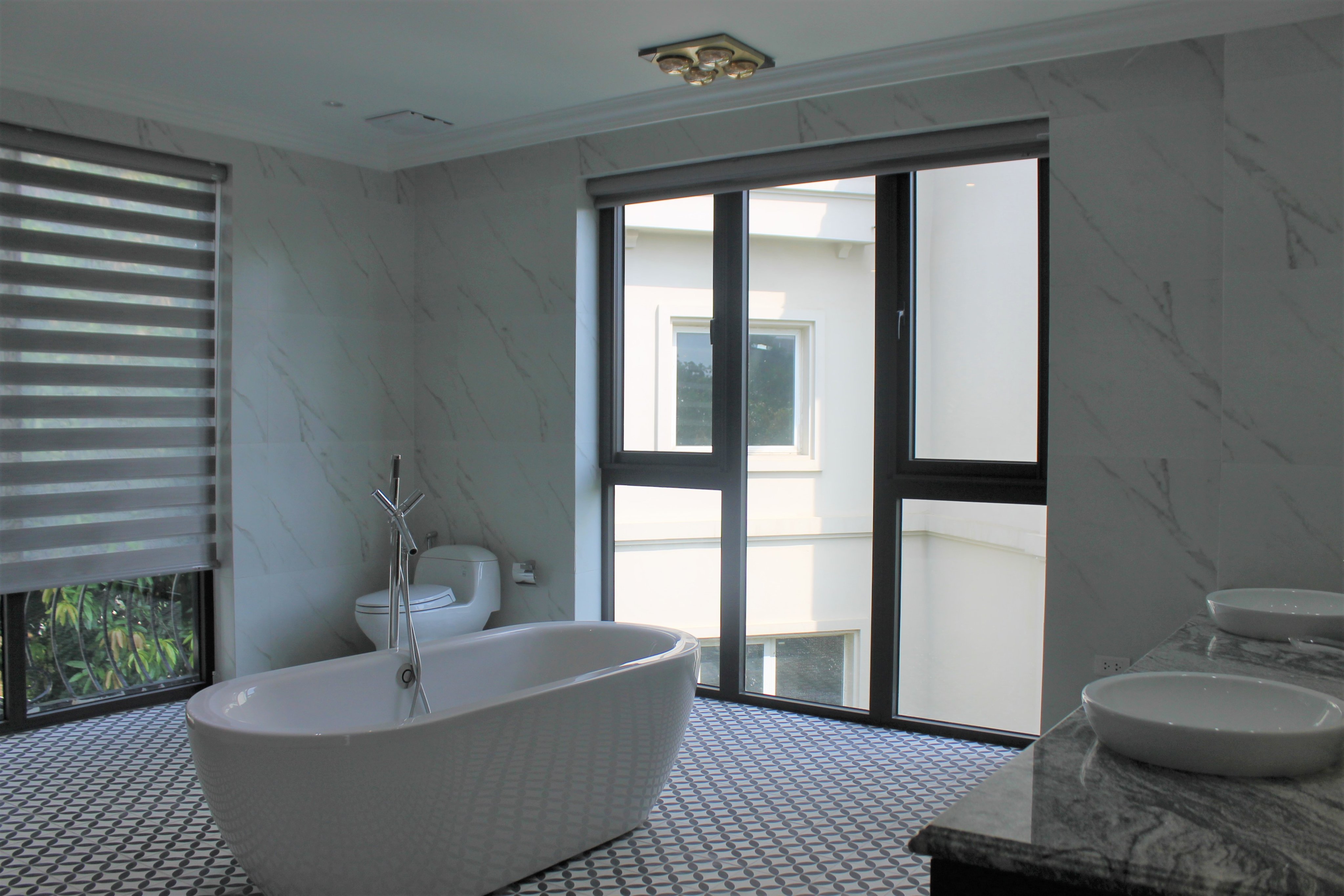 Stylish Elegant Furnished Property for rent in the middle of Vinhomes Riverside area 11