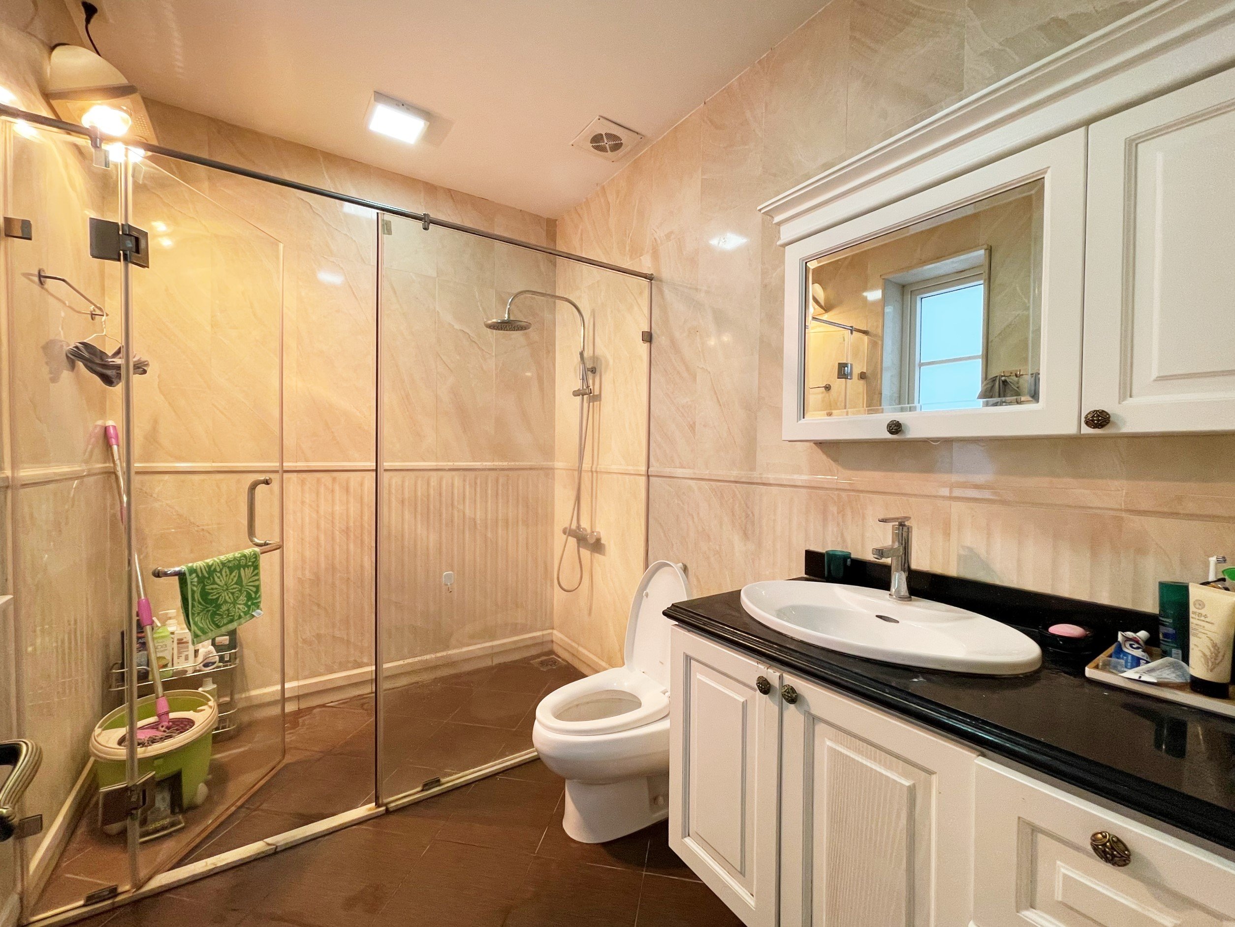 The luxury Duplex full furniture Villa in Anh Dao of Vinhomes Riverside for rent only 1730$/month 9