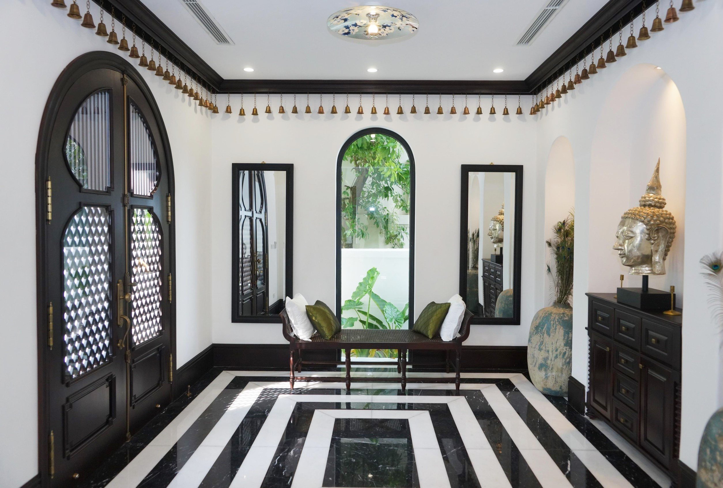 The luxury MGallery 5stars villa for rent in Vinhome Riverside only $5500/ month 8