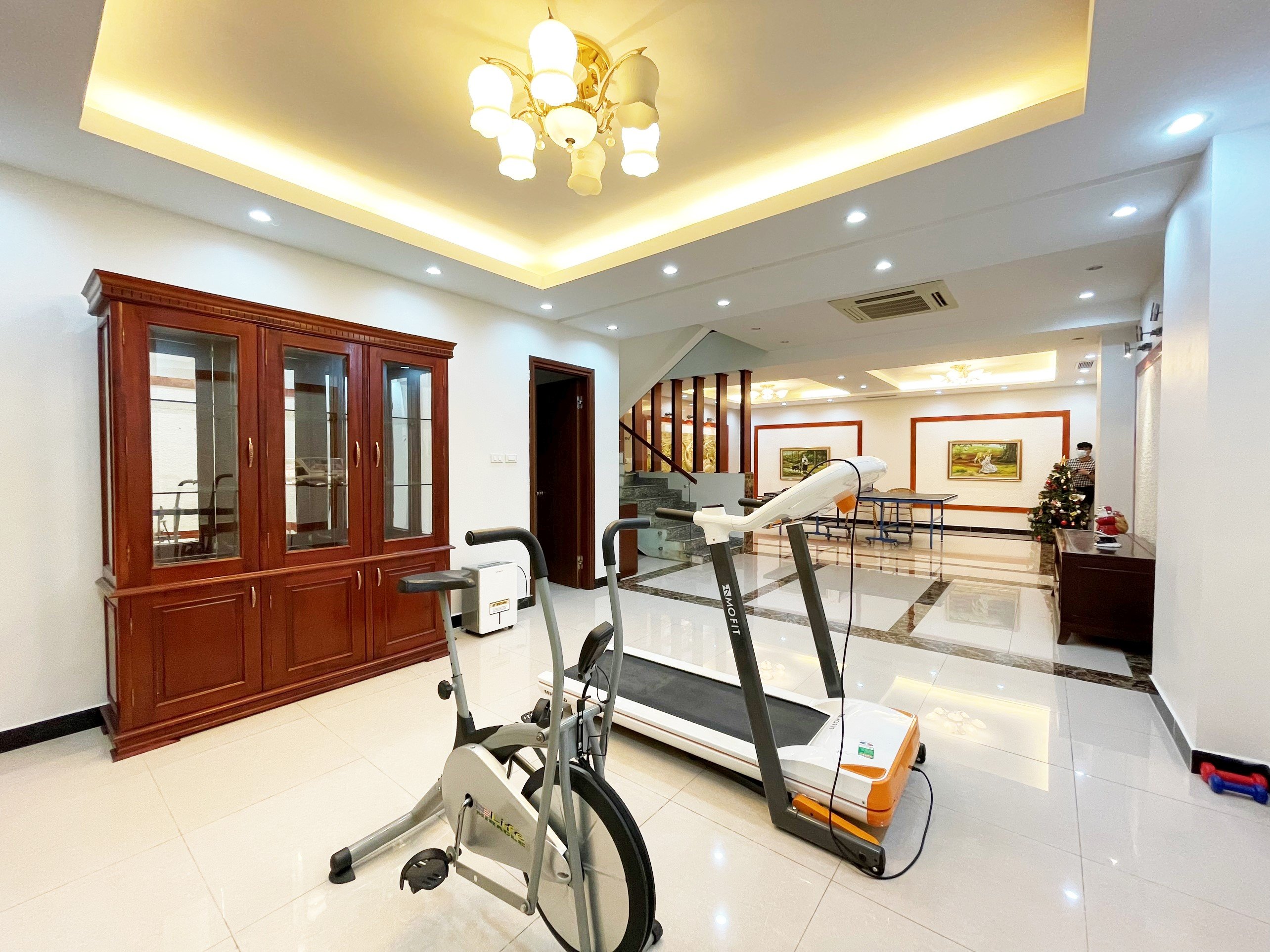 The luxury villa in Bang Lang 283 m2, 5 beds with gym and recreation room, full high quality imported furniture for rent only 2840 usd/ month 13