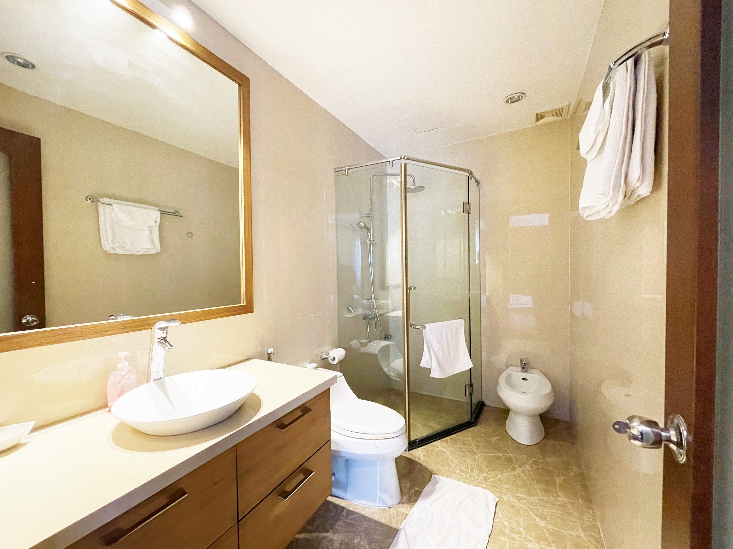 The luxury villa in Bang Lang 283 m2, 5 beds with gym and recreation room, full high quality imported furniture for rent only 2840 usd/ month 15
