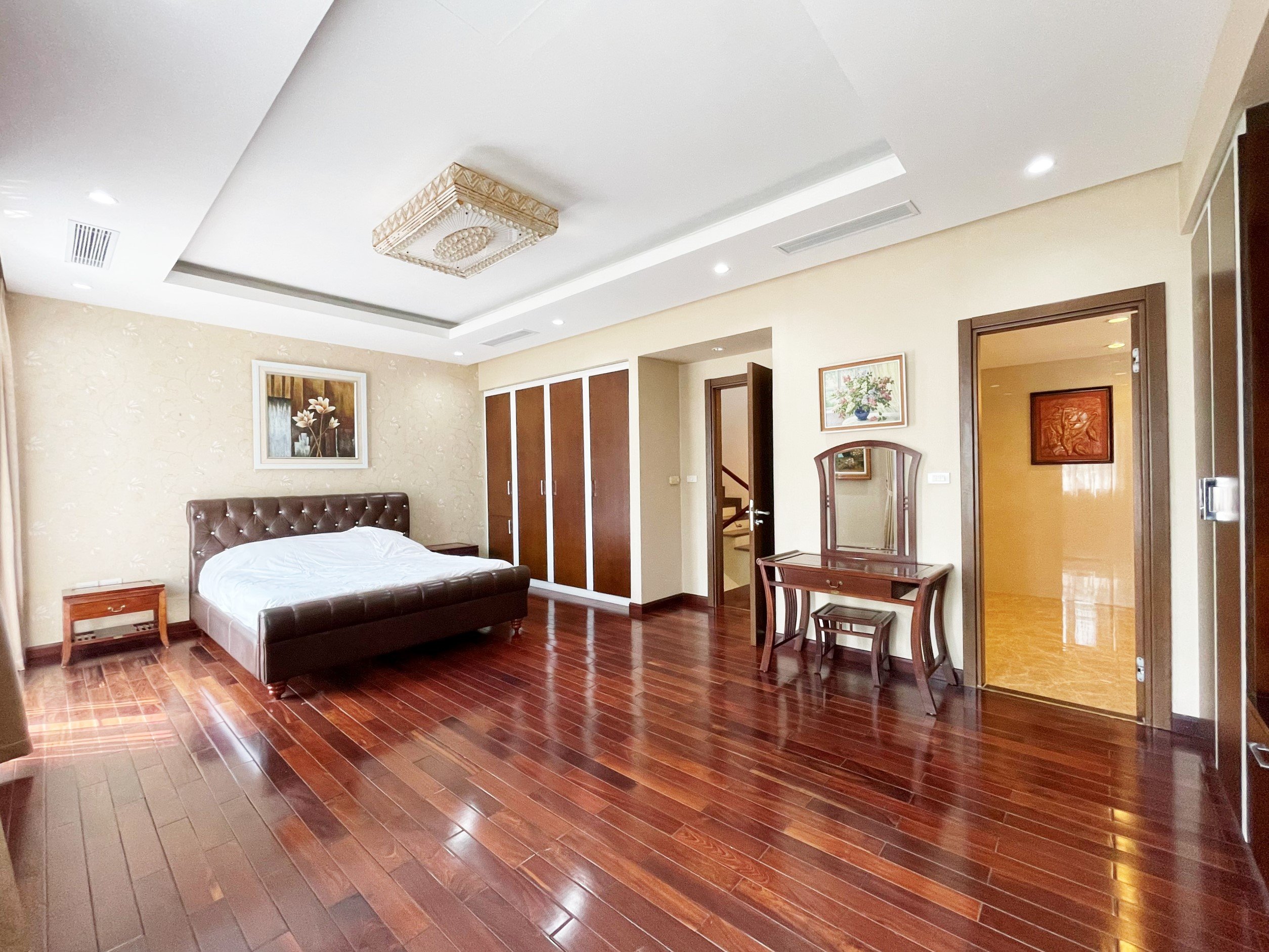 The luxury villa in Bang Lang 283 m2, 5 beds with gym and recreation room, full high quality imported furniture for rent only 2840 usd/ month 16
