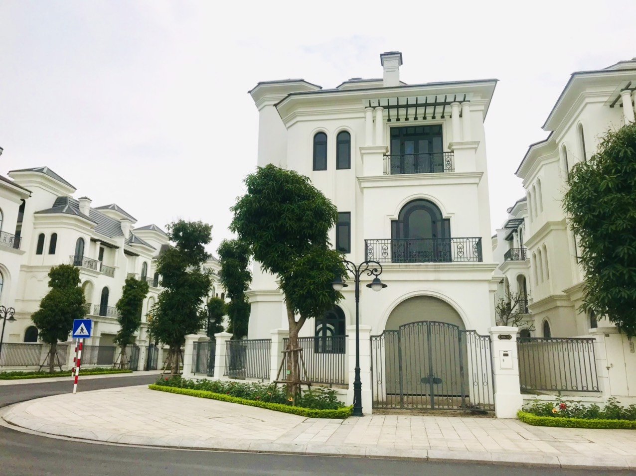 The Most Beautiful Villa for sale in Sao Bien Subdivision, Vinhomes Ocean Park 1