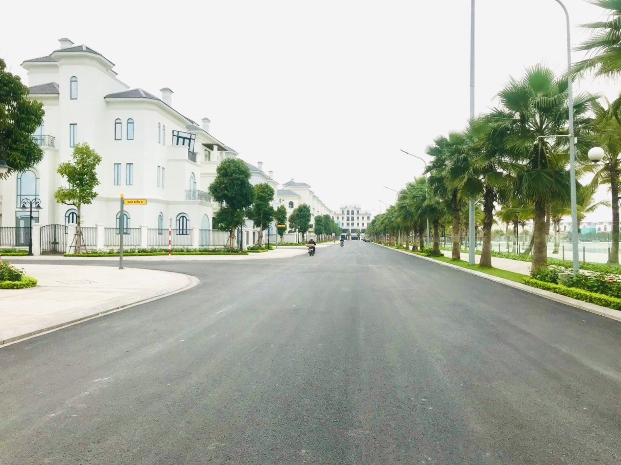 The Most Beautiful Villa for sale in Sao Bien Subdivision, Vinhomes Ocean Park 9