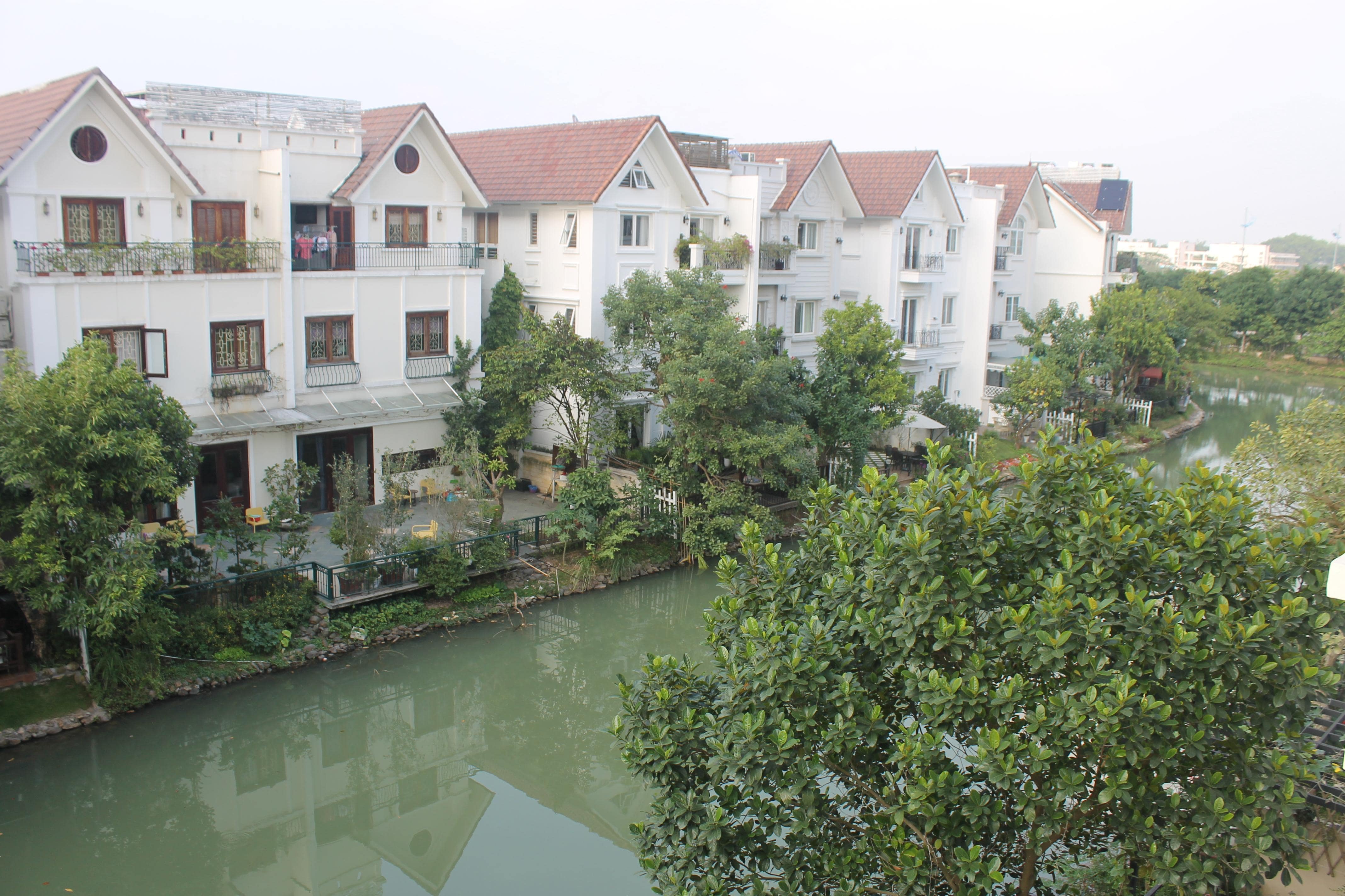The Vinhomes Riverside Hoa Lan villas for rent in Long Bien district 14