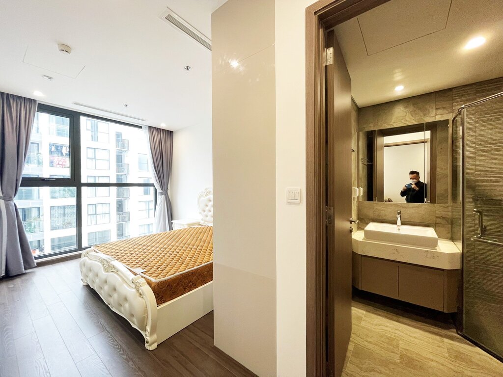 Two Bathrooms Apartment for rent in Vinhomes Symphony, Long Bien 7