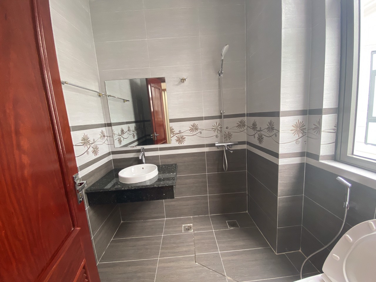 View villa in Vinhomes The Harmony for rent 192 sqm, full furniture 12