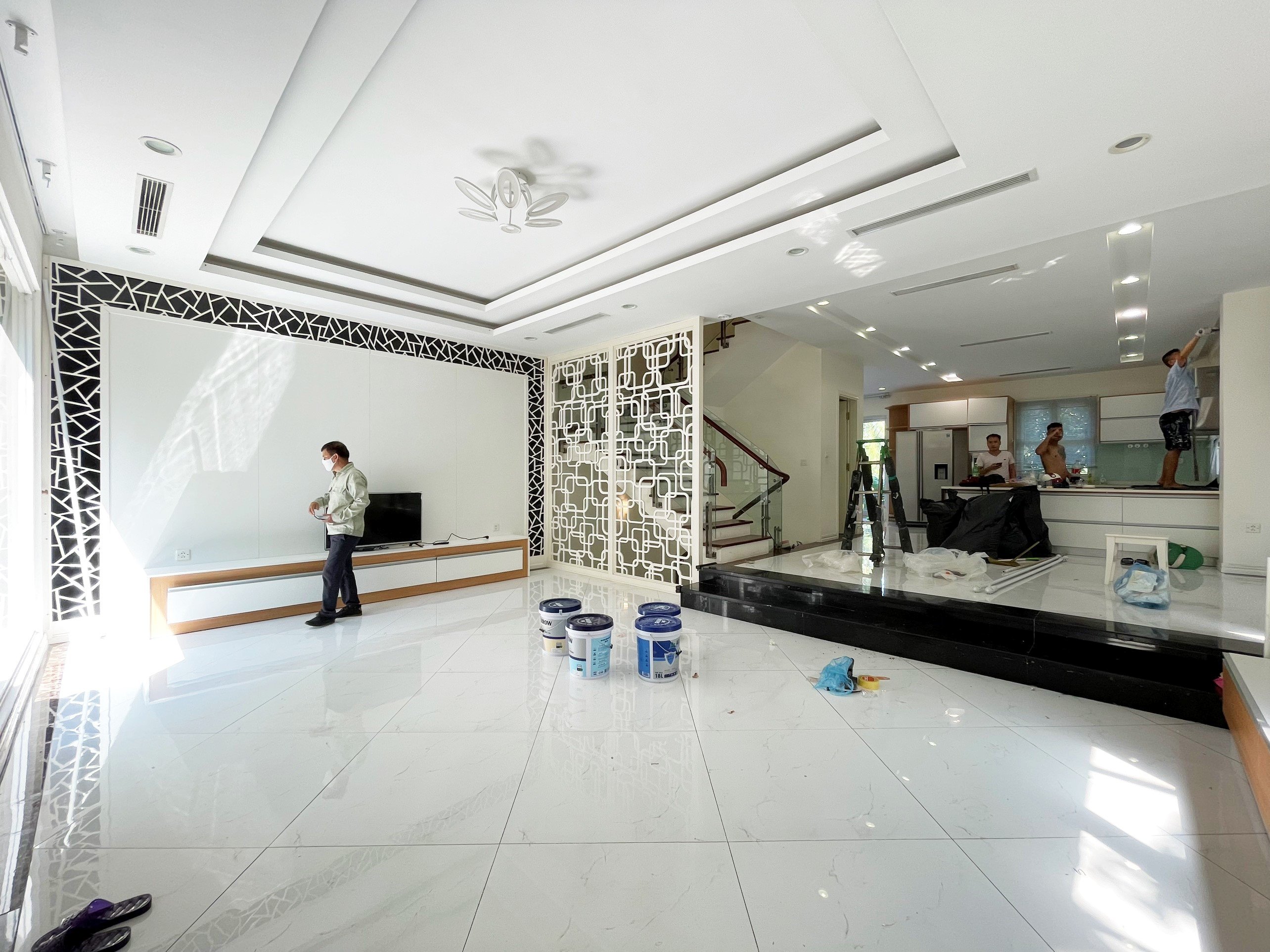 Villa 225 sqm with big yar next to the river, amazing view in Hoa Sua Vinhomes Riverside 17